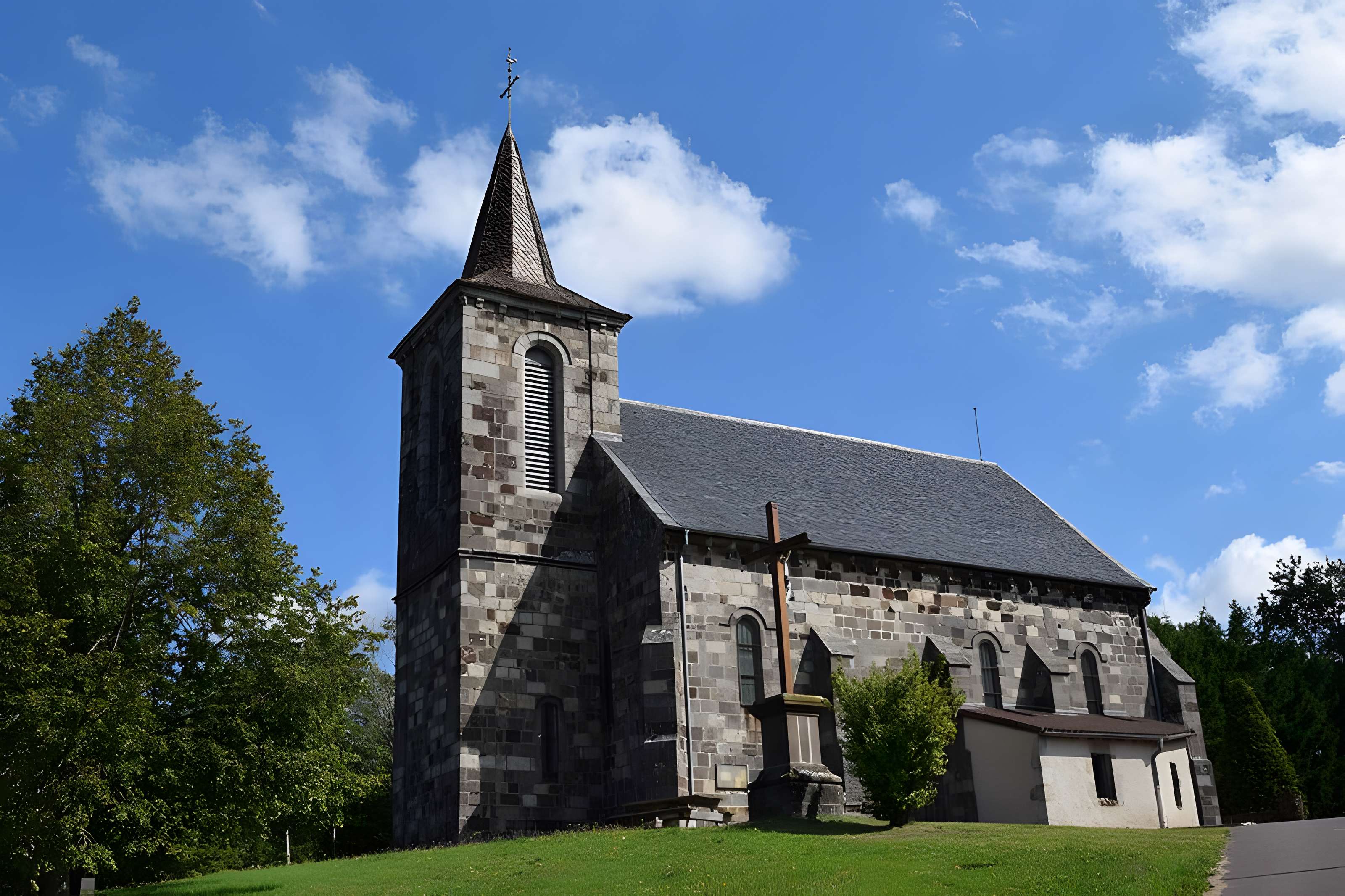 Église Sainte-Anne de Heume-l'Église