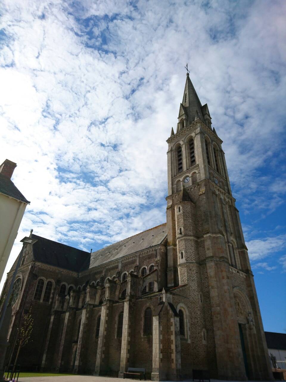 Photo de Église Notre-Dame-du-Bon-Garant