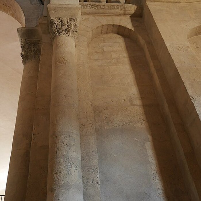 Photo de Église Sainte-Croix de La Baume-de-Transit