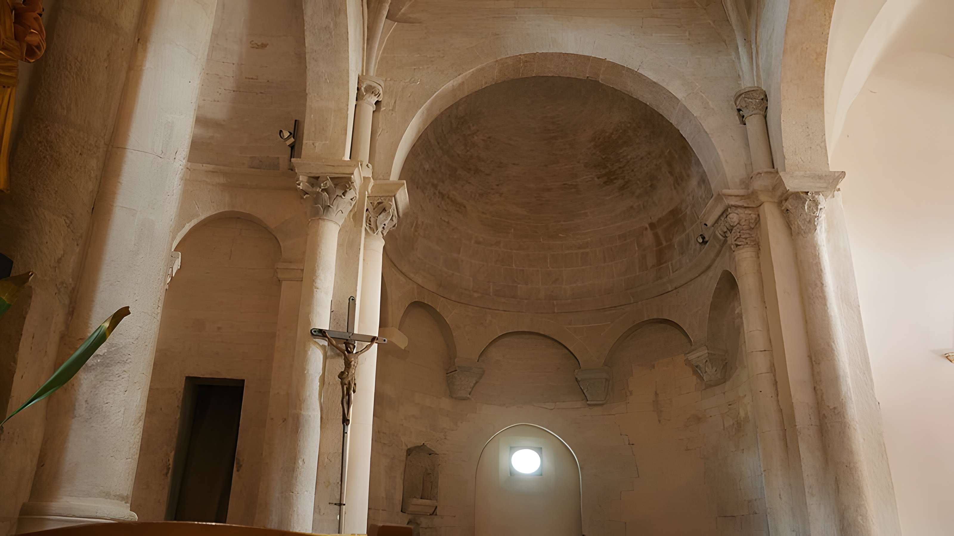 Église Sainte-Croix de La Baume-de-Transit