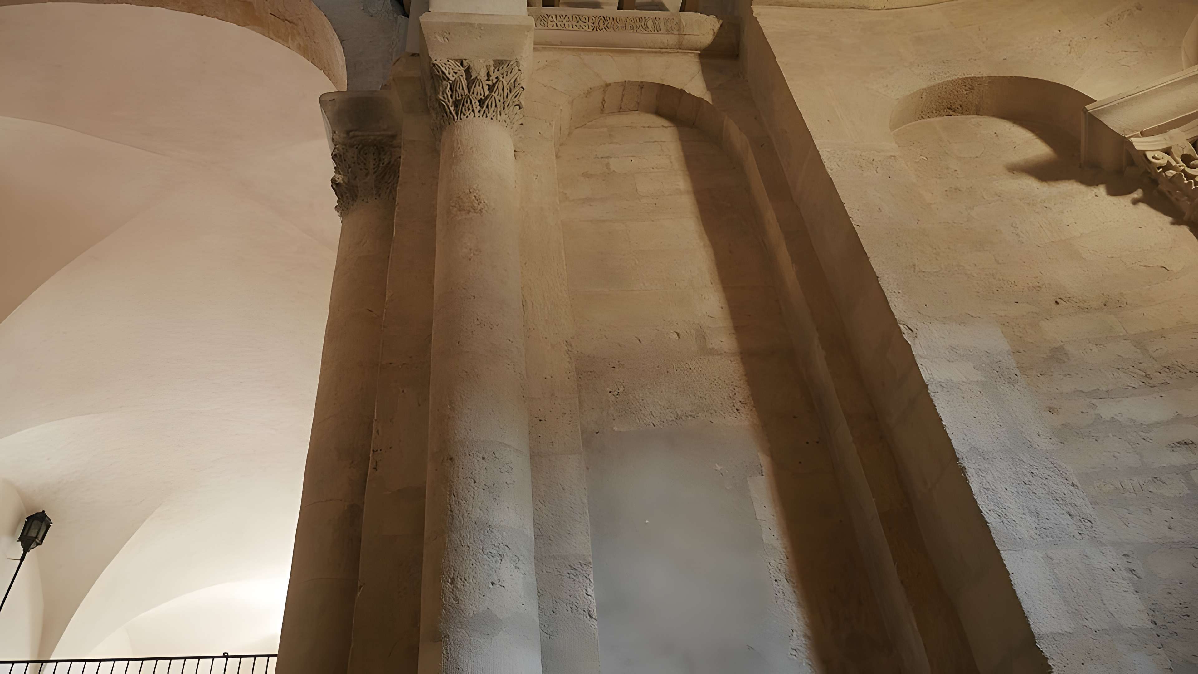 Église Sainte-Croix de La Baume-de-Transit