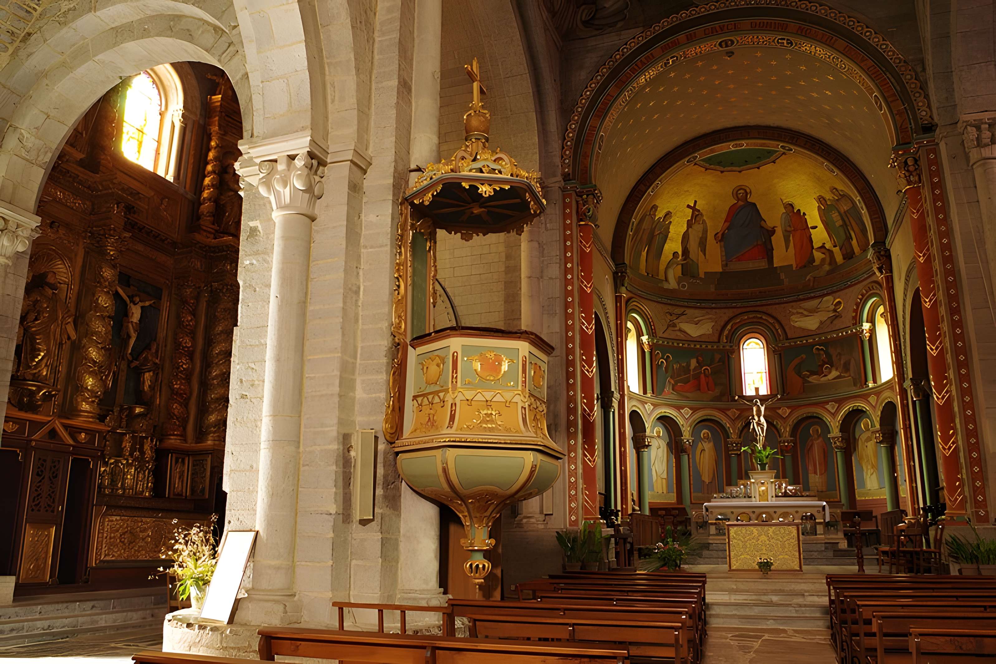 Église Sainte-Croix de Oloron-Sainte-Marie