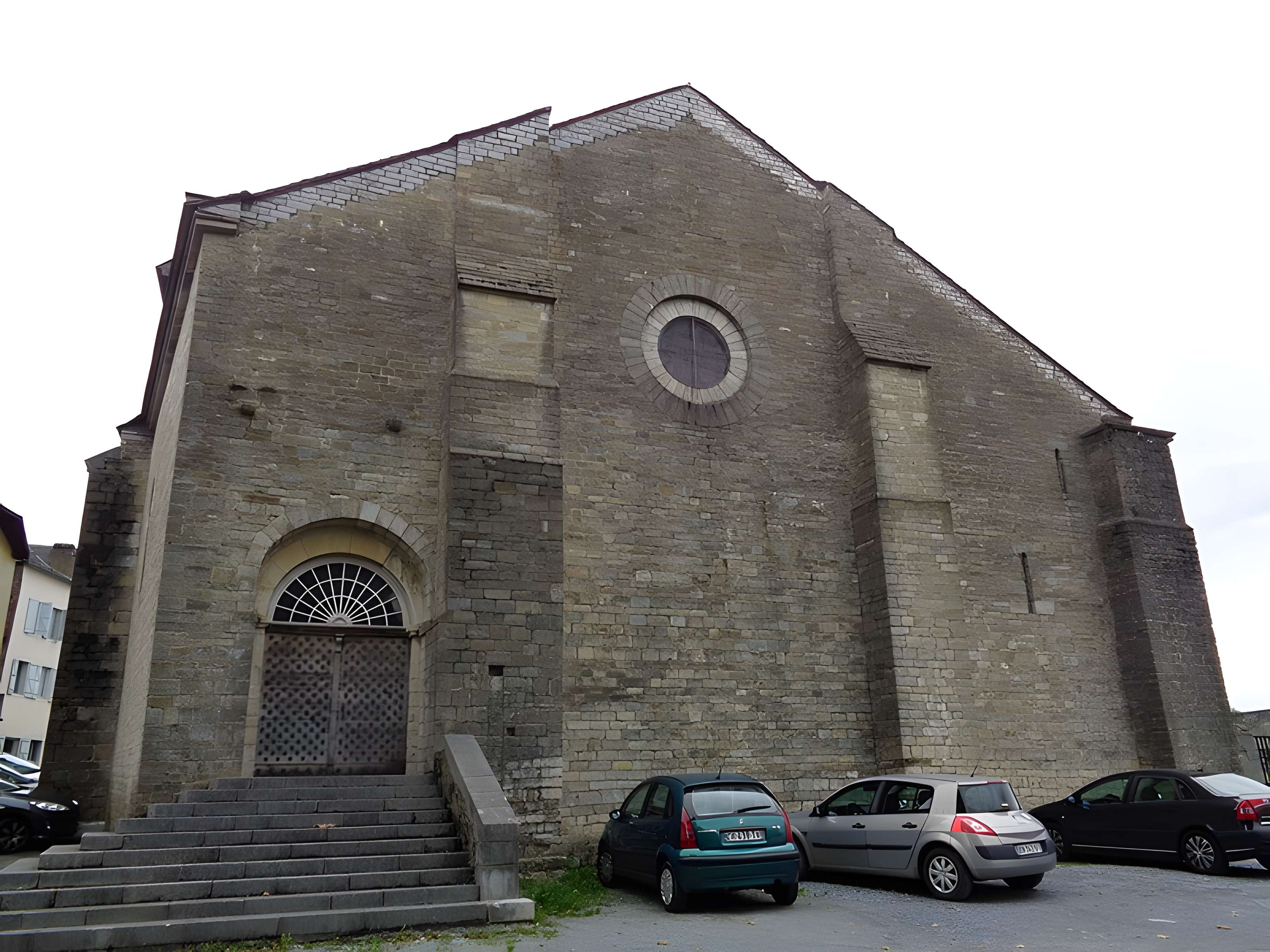 Église Sainte-Croix de Oloron-Sainte-Marie