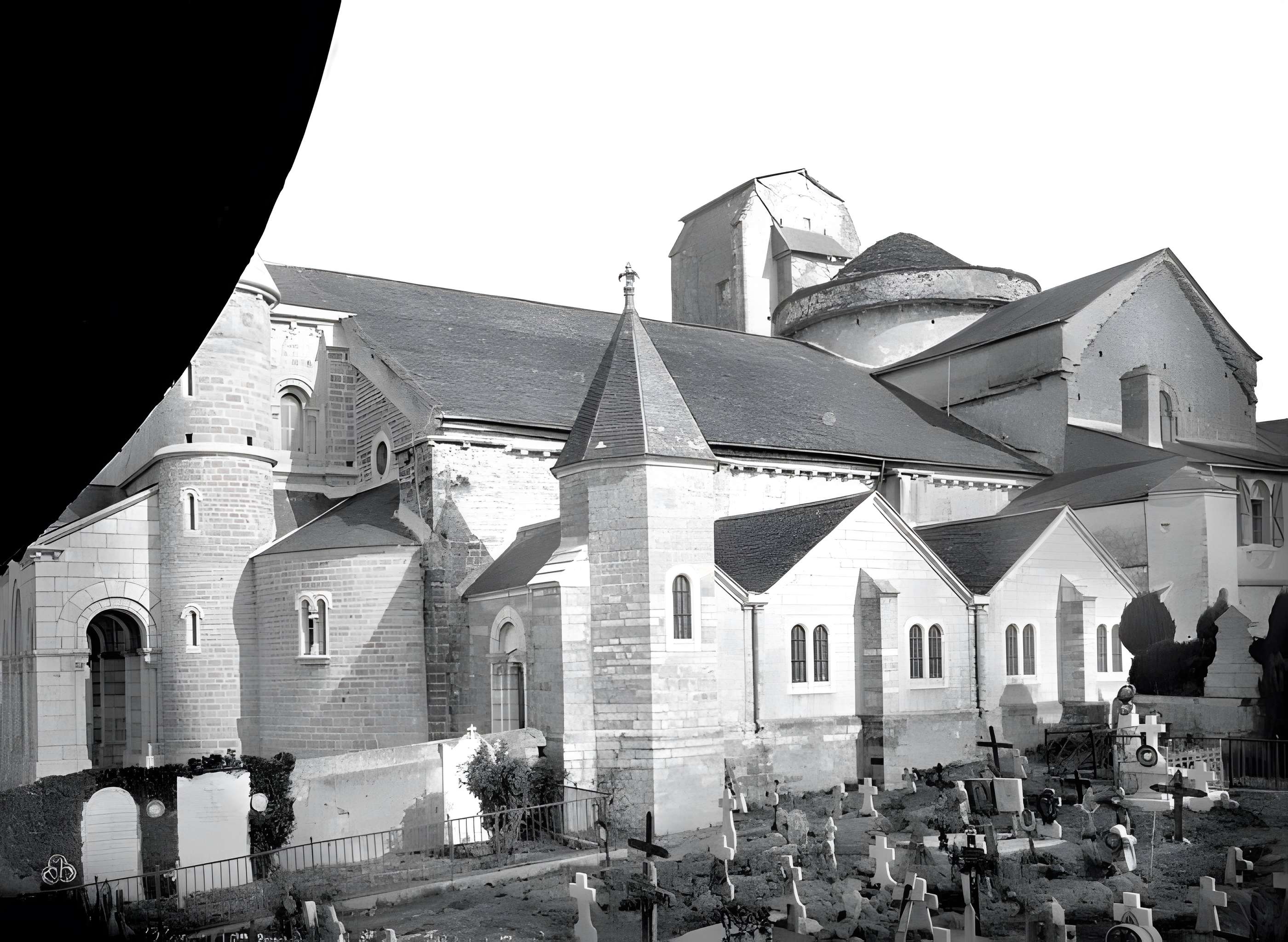 Église Sainte-Croix de Oloron-Sainte-Marie