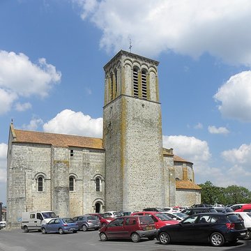 Église Sainte-Croix de Parthenay