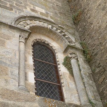Église Sainte-Croix de Parthenay