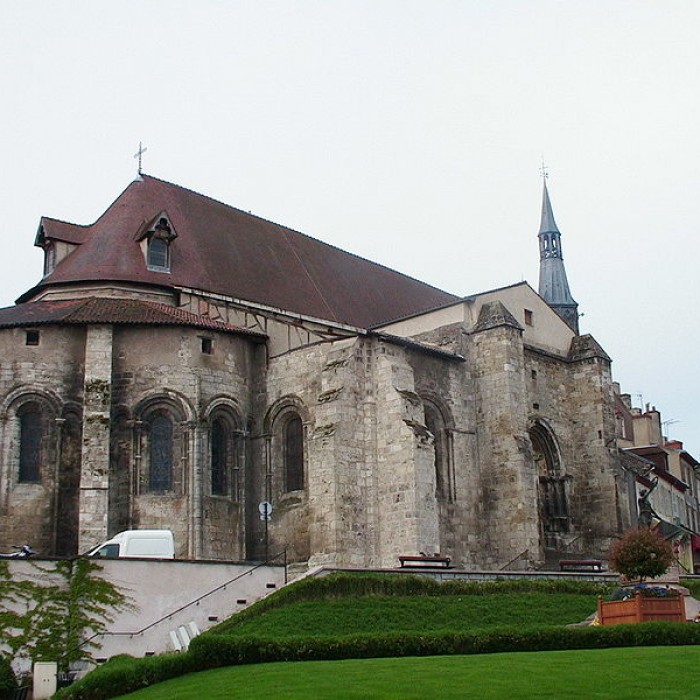Photo de Église Sainte-Croix de Saint-Pourçain-sur-Sioule