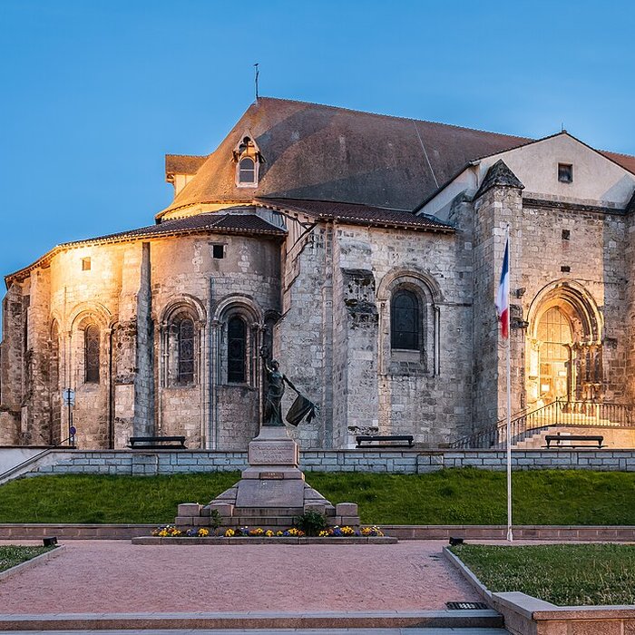 Photo de Église Sainte-Croix de Saint-Pourçain-sur-Sioule