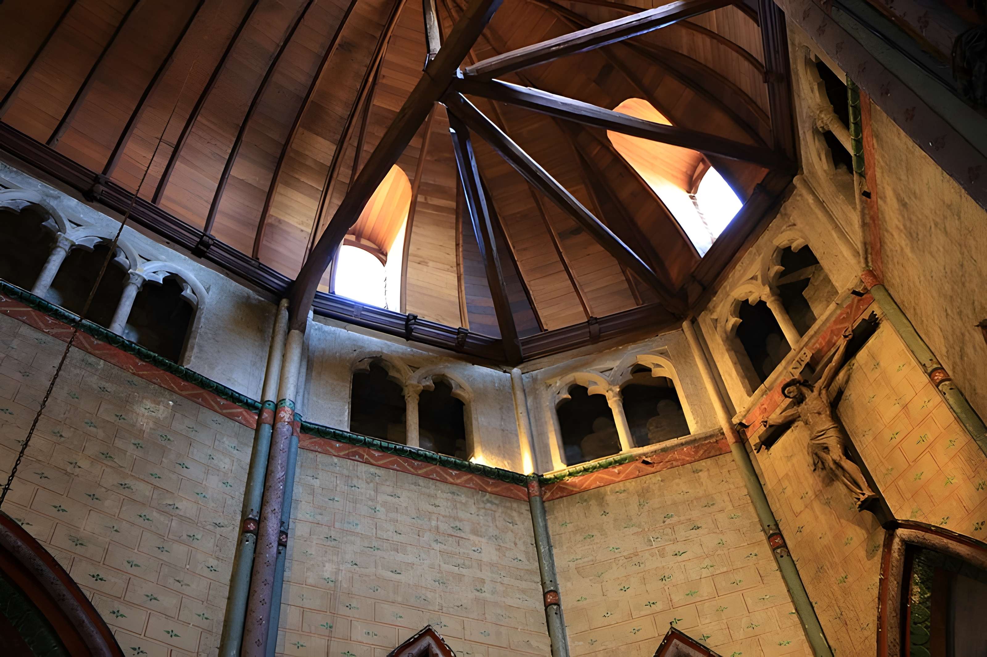 Église Sainte-Croix de Saint-Pourçain-sur-Sioule