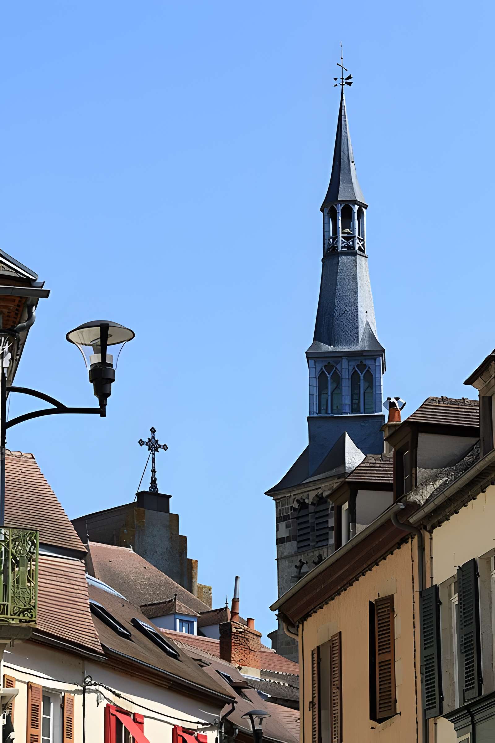 Église Sainte-Croix de Saint-Pourçain-sur-Sioule
