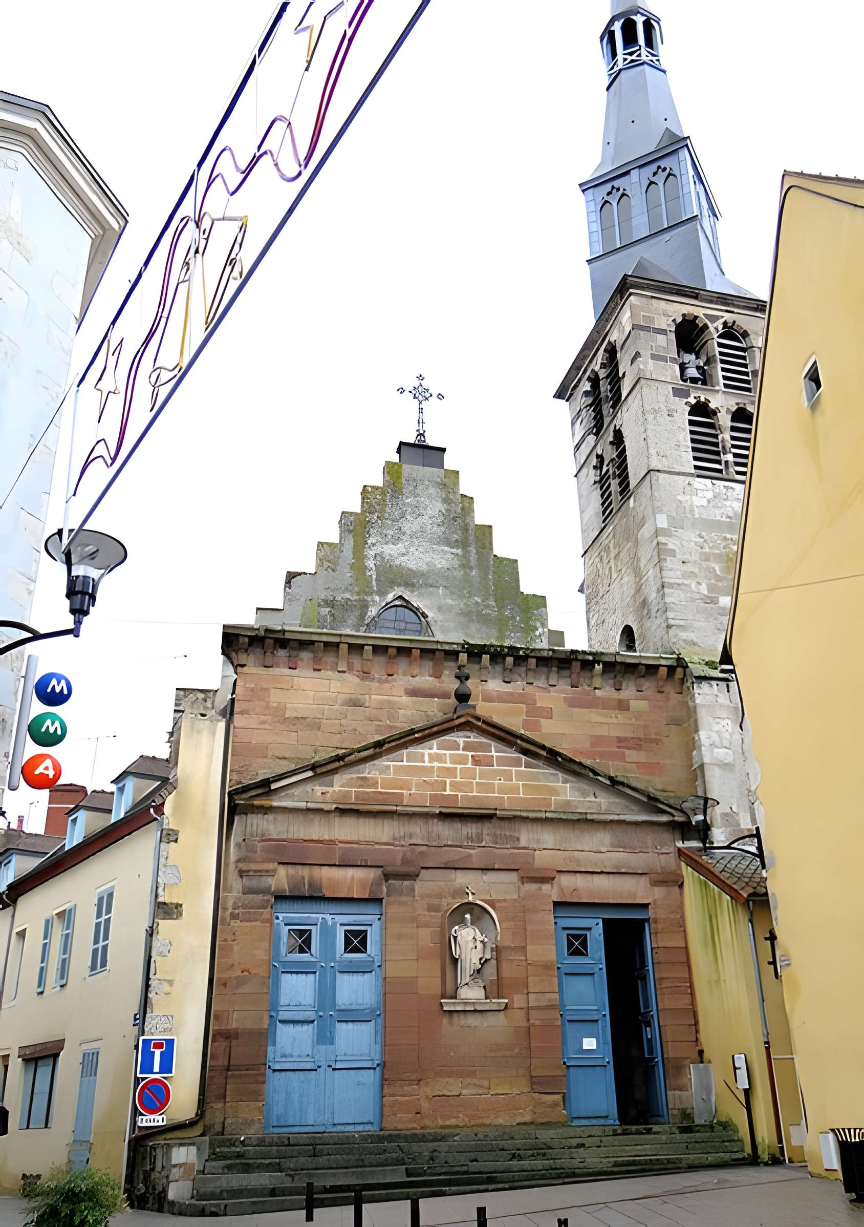 Église Sainte-Croix de Saint-Pourçain-sur-Sioule