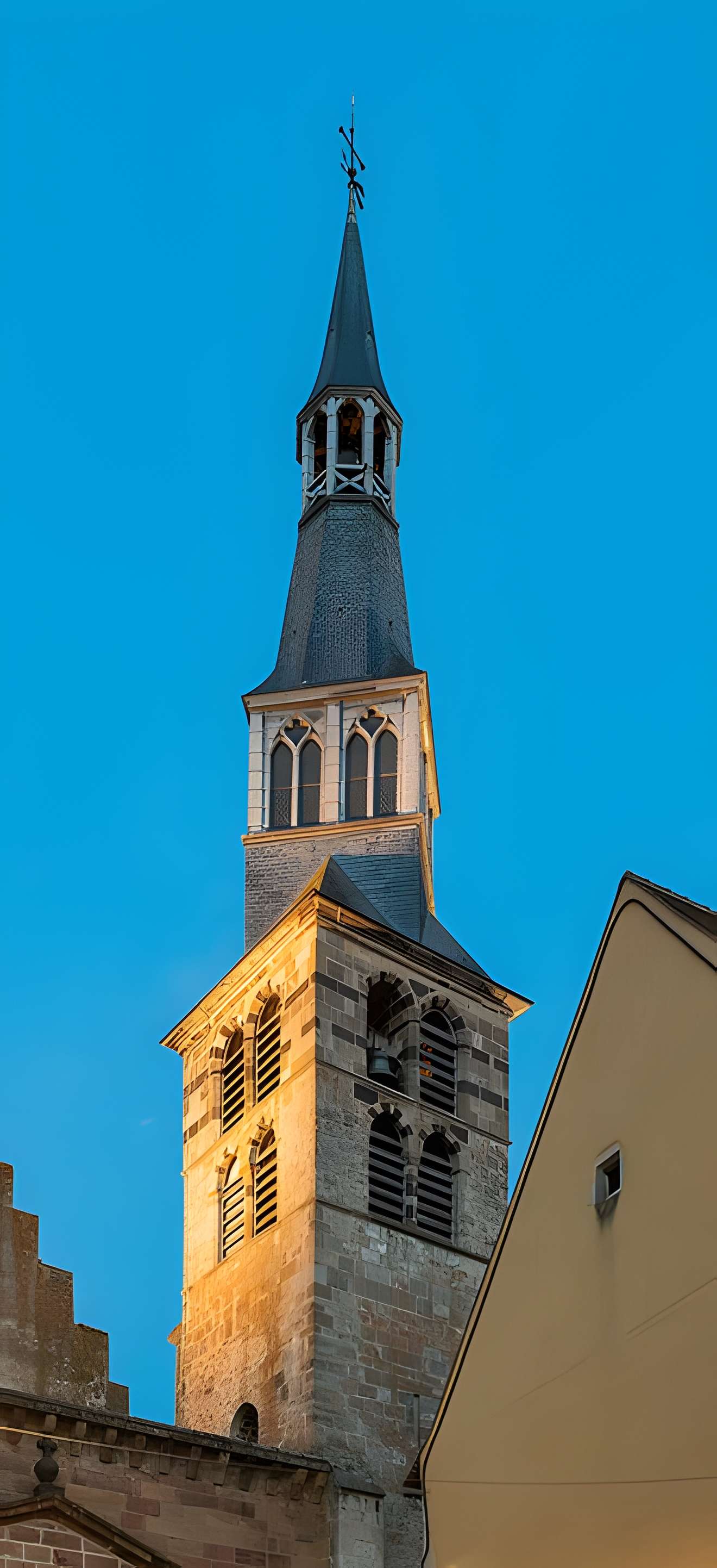 Église Sainte-Croix de Saint-Pourçain-sur-Sioule