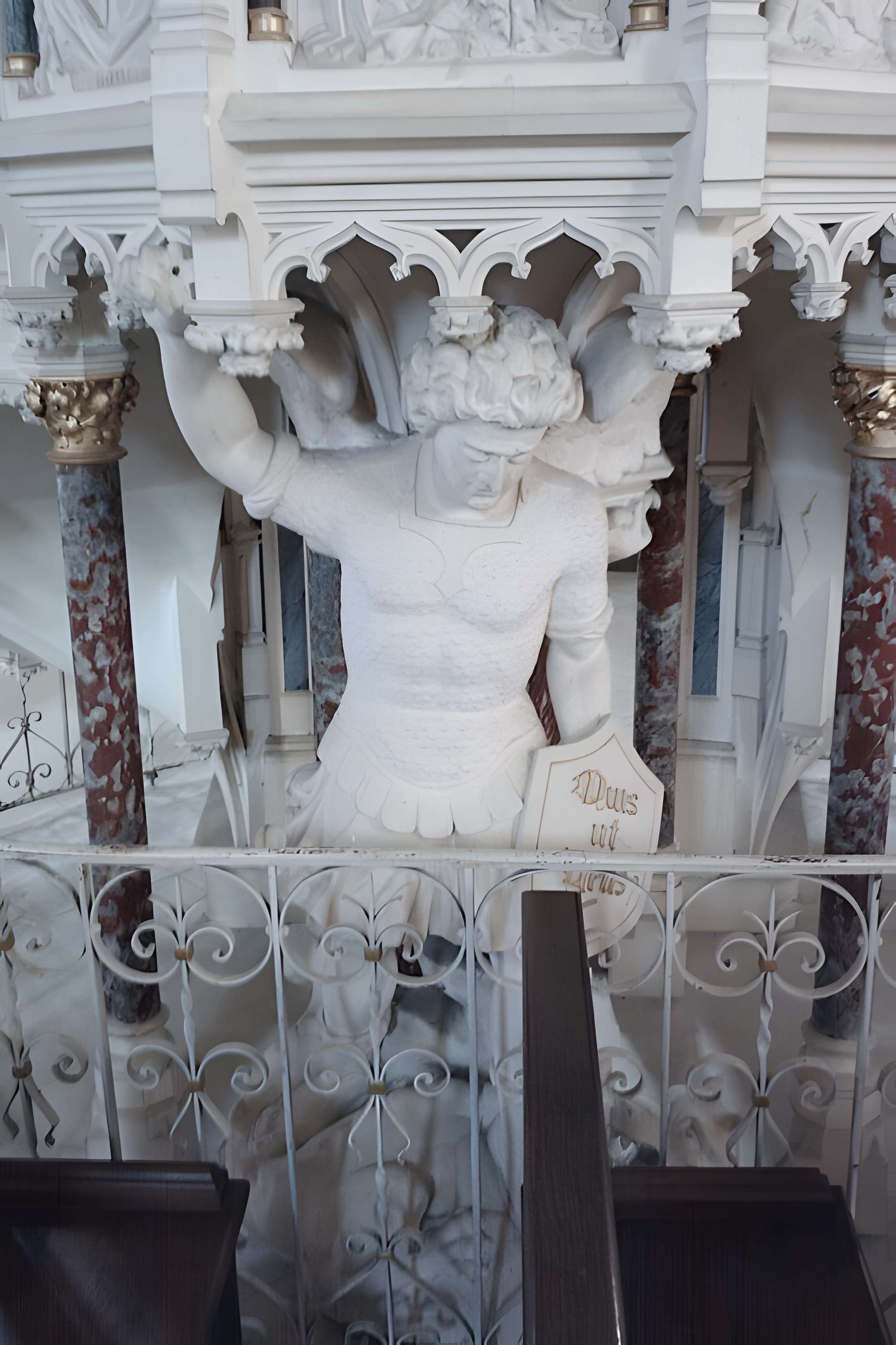 Église Sainte-Eulalie de Benet