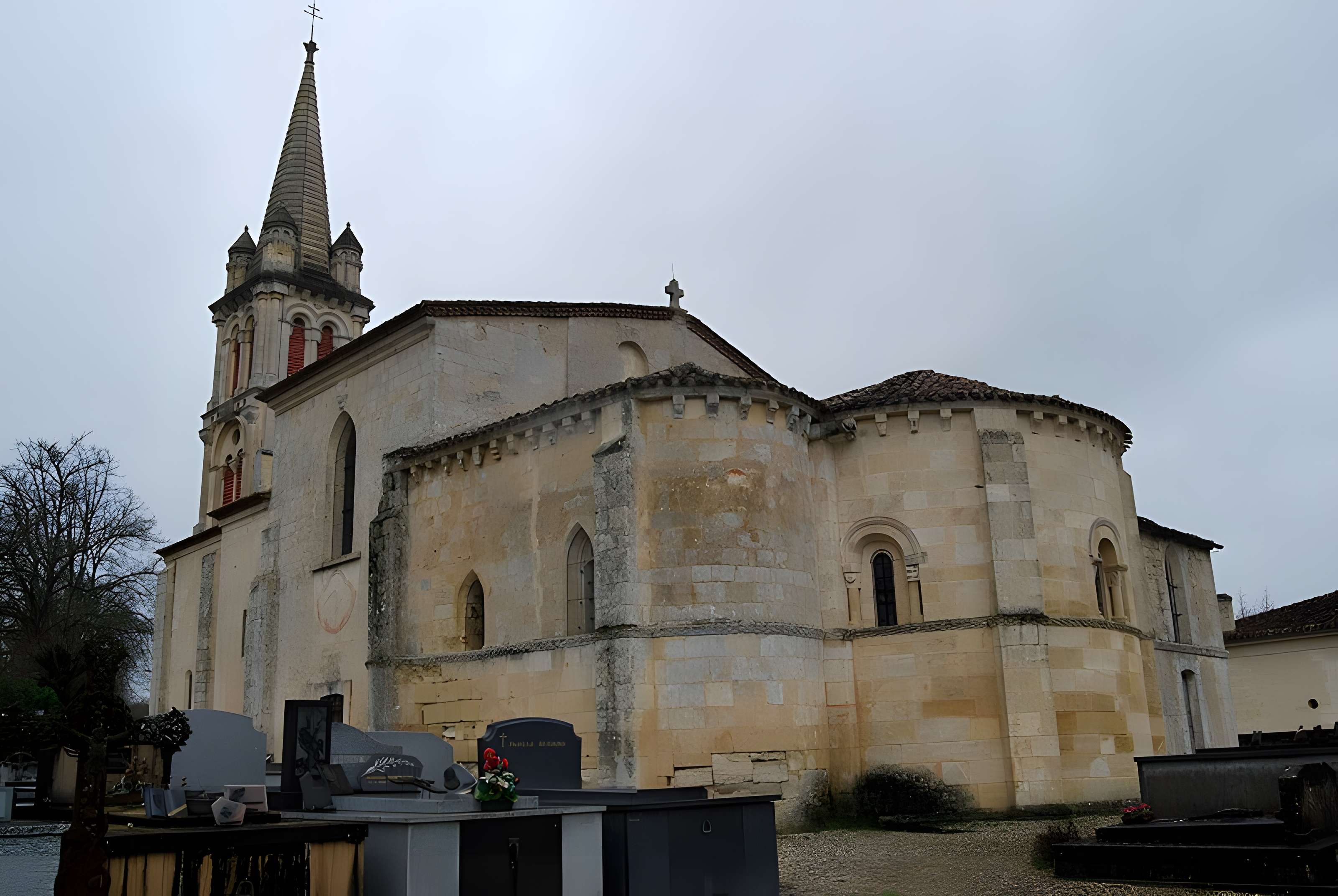 Église Sainte-Eulalie de Lignan-de-Bordeaux