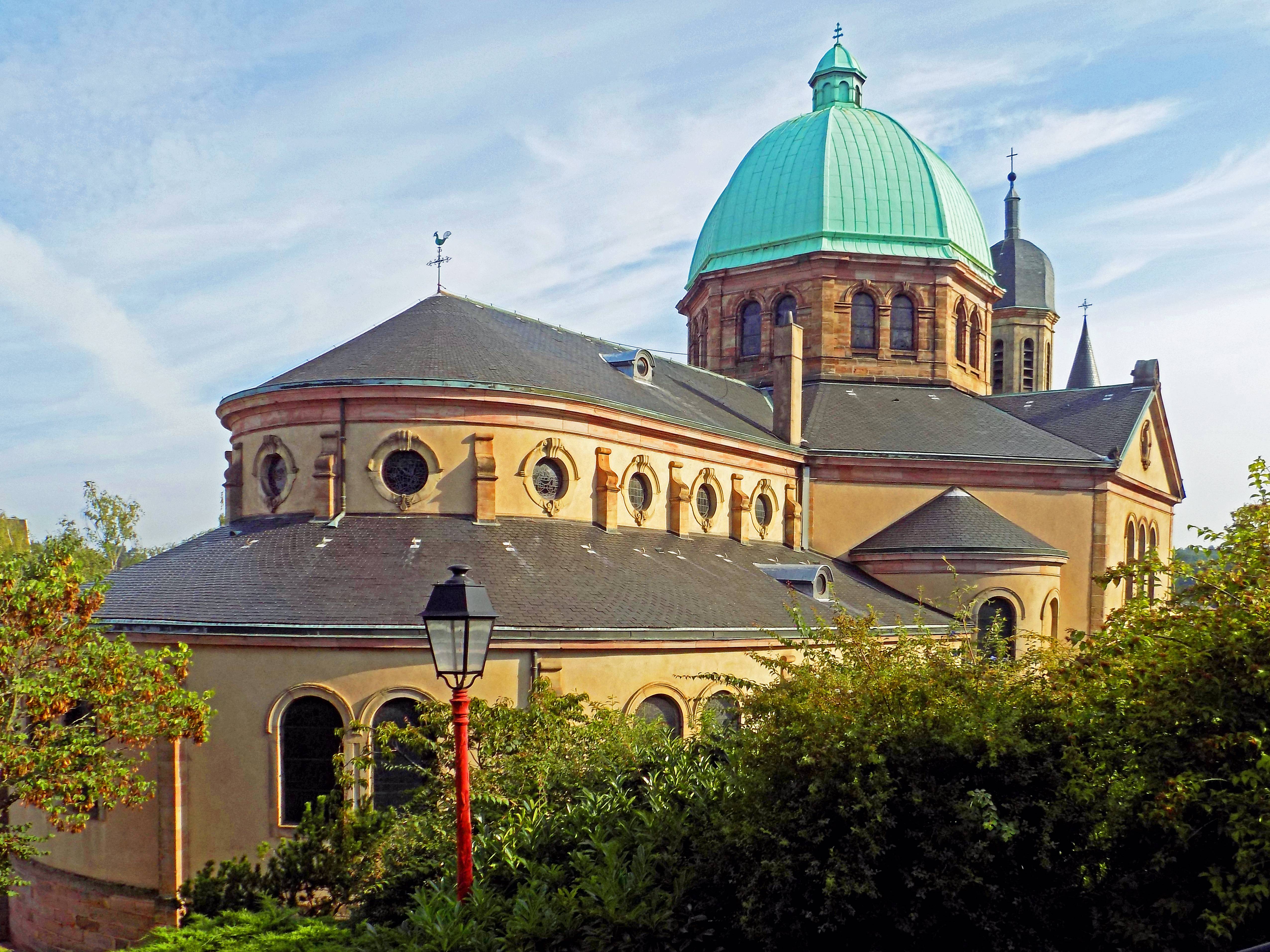 Photo de Kirche der Exaltation-de-la-Sainte-Kroix von Creutzwald