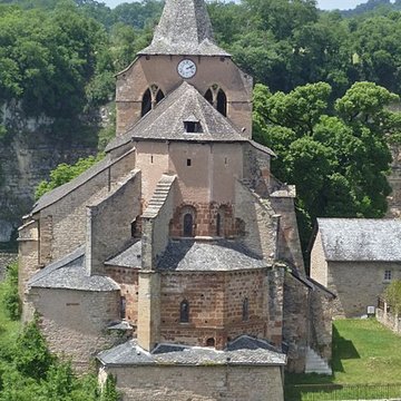 Église Sainte-Fauste de Bozouls