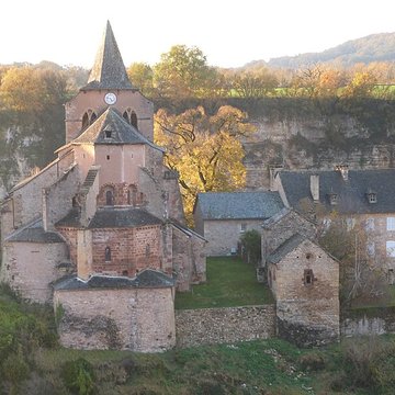 Église Sainte-Fauste de Bozouls