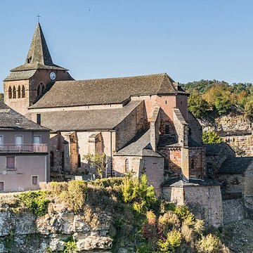 Église Sainte-Fauste de Bozouls
