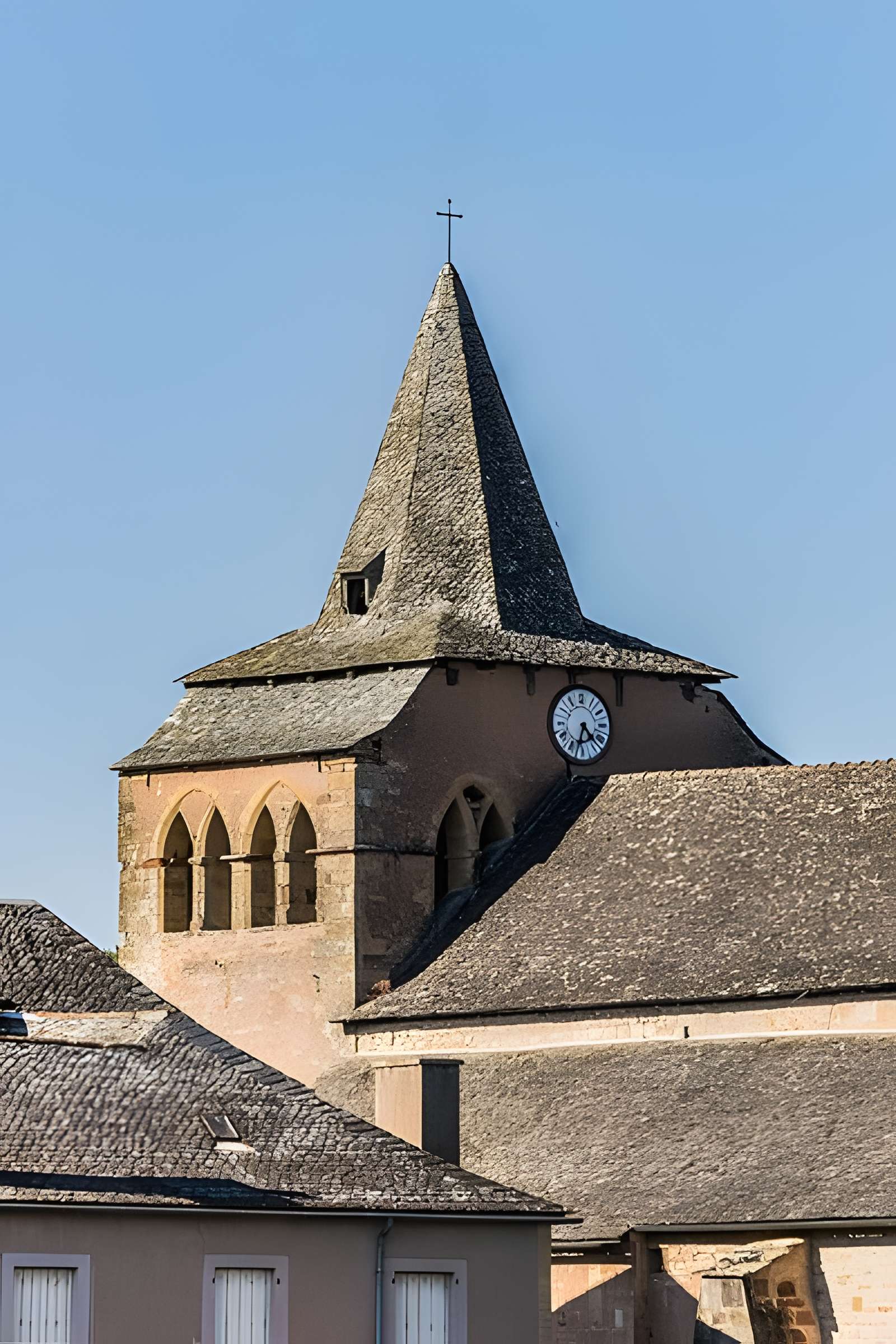 Église Sainte-Fauste de Bozouls