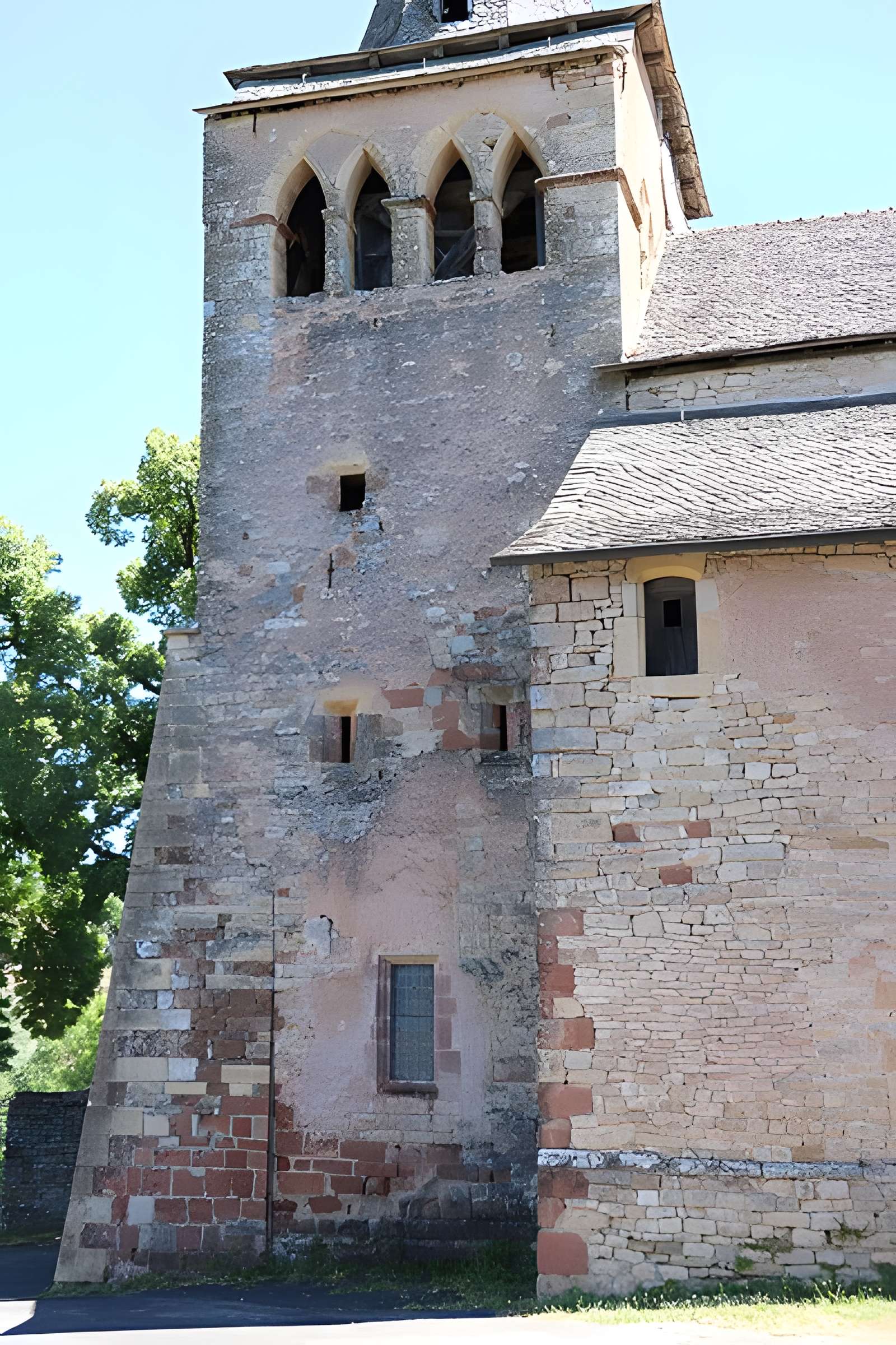 Église Sainte-Fauste de Bozouls