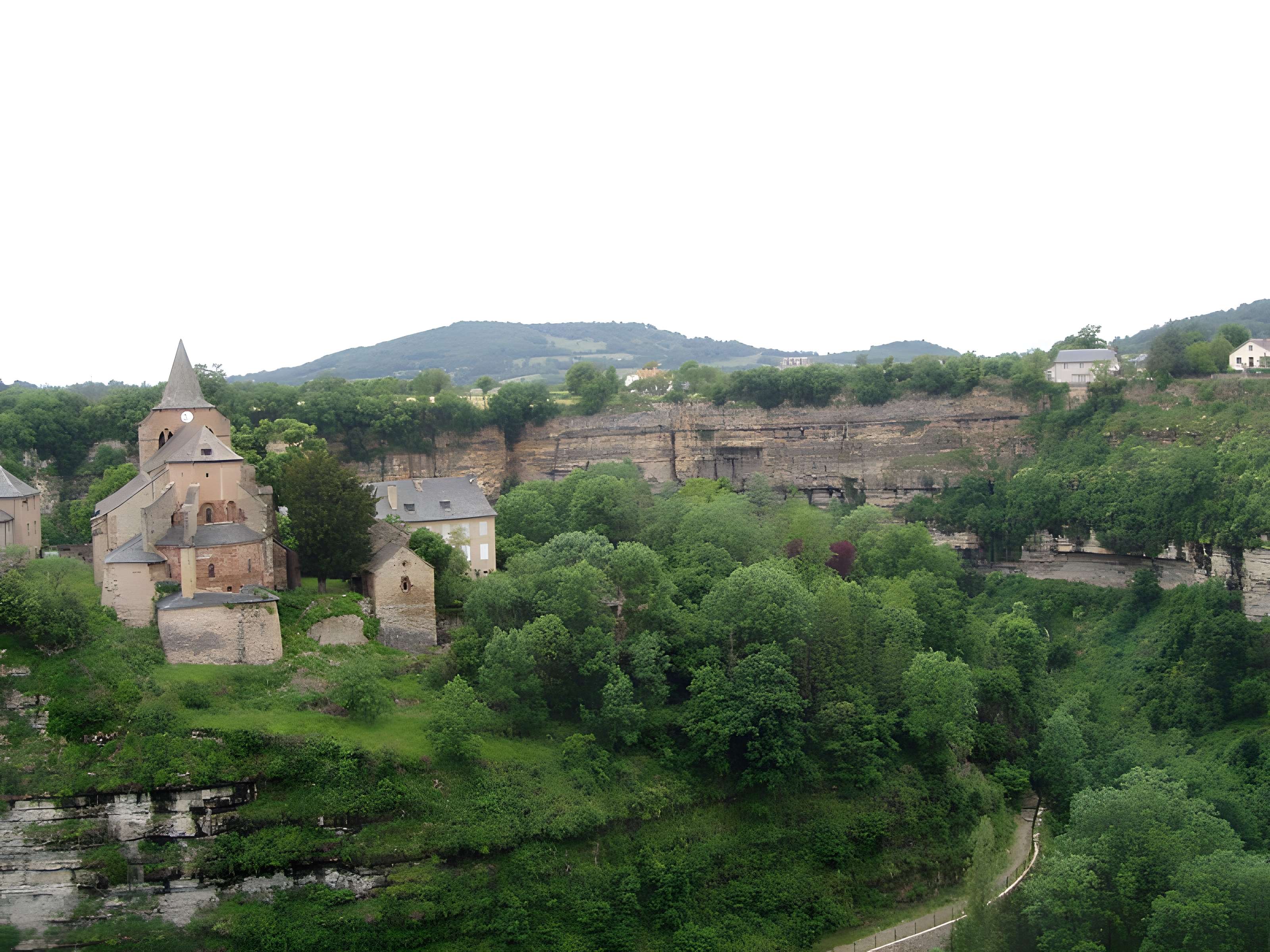 Église Sainte-Fauste de Bozouls
