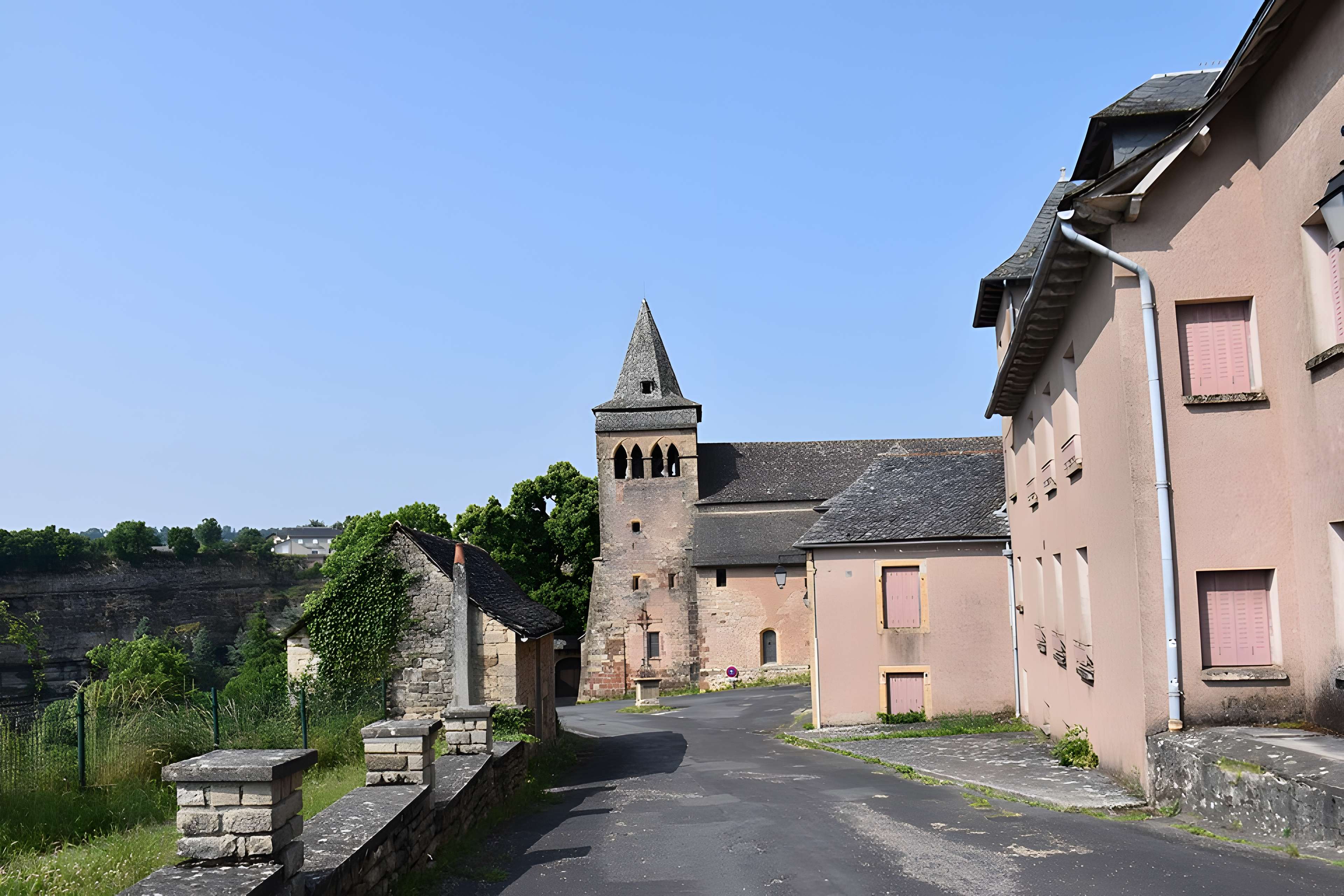 Église Sainte-Fauste de Bozouls
