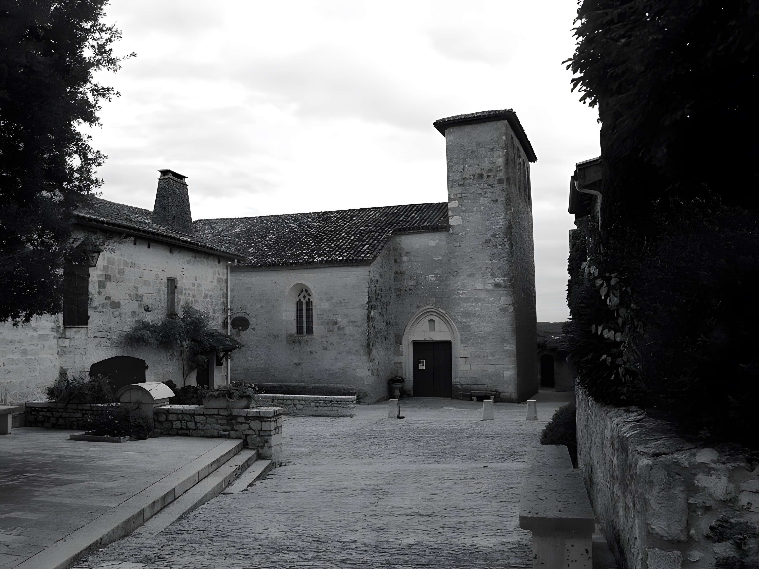 Église Sainte-Foy de Pujols