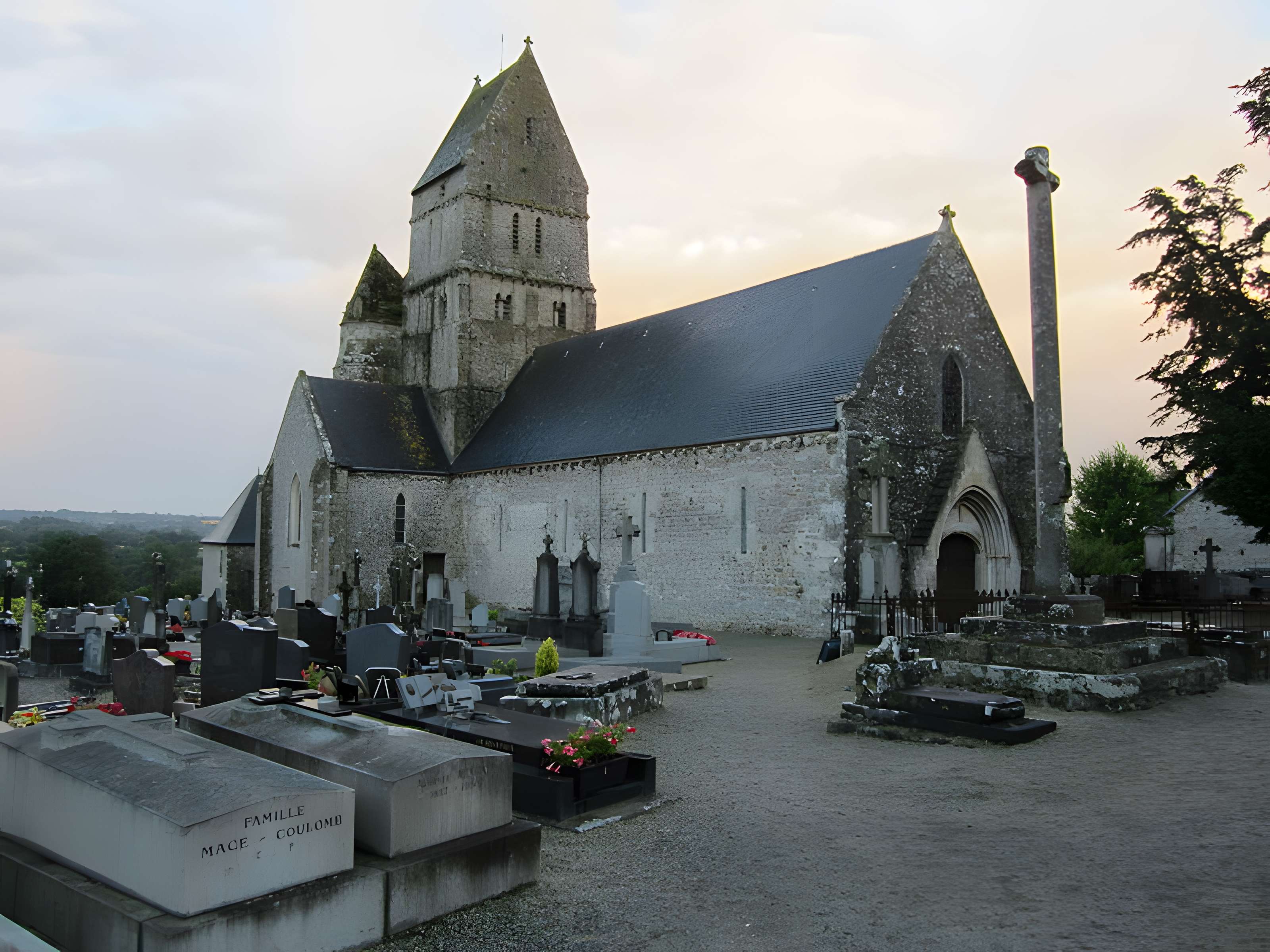 Église Sainte-Hélène d'Orval