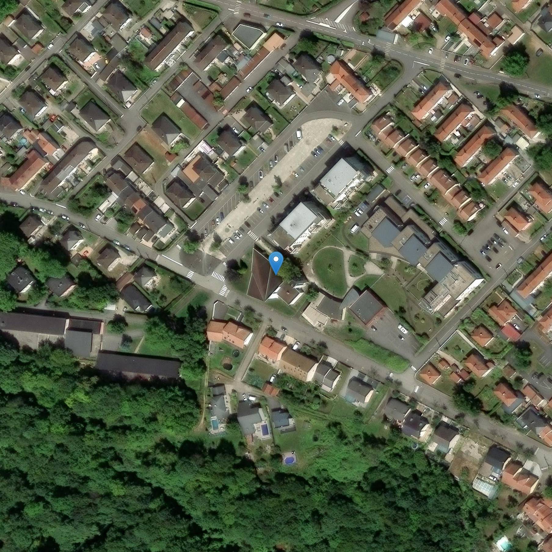 Photo de 聖リタ教会聖ニコラス・エン・フォレ