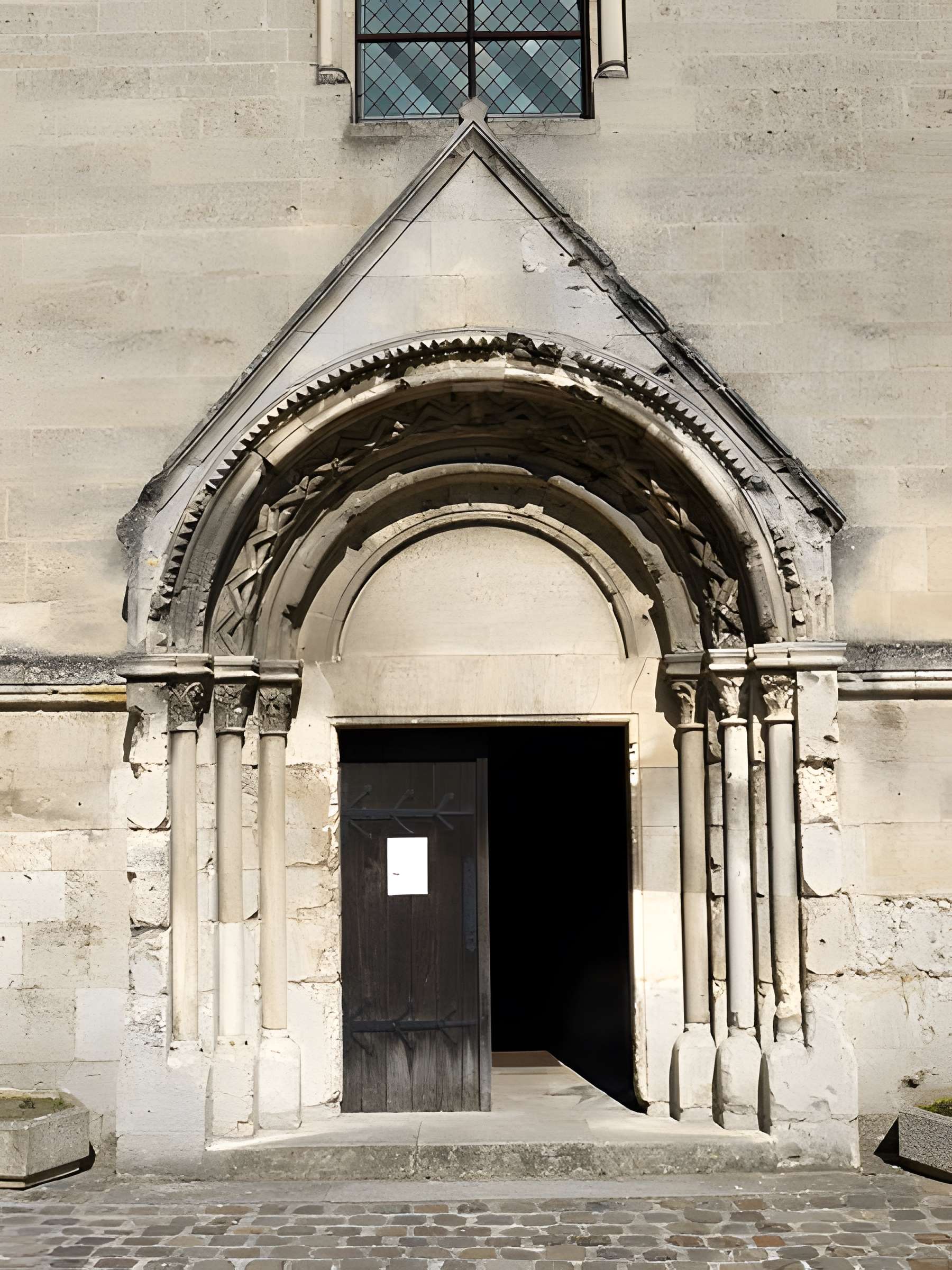 Église Saint-Éloi de Tracy-le-Val