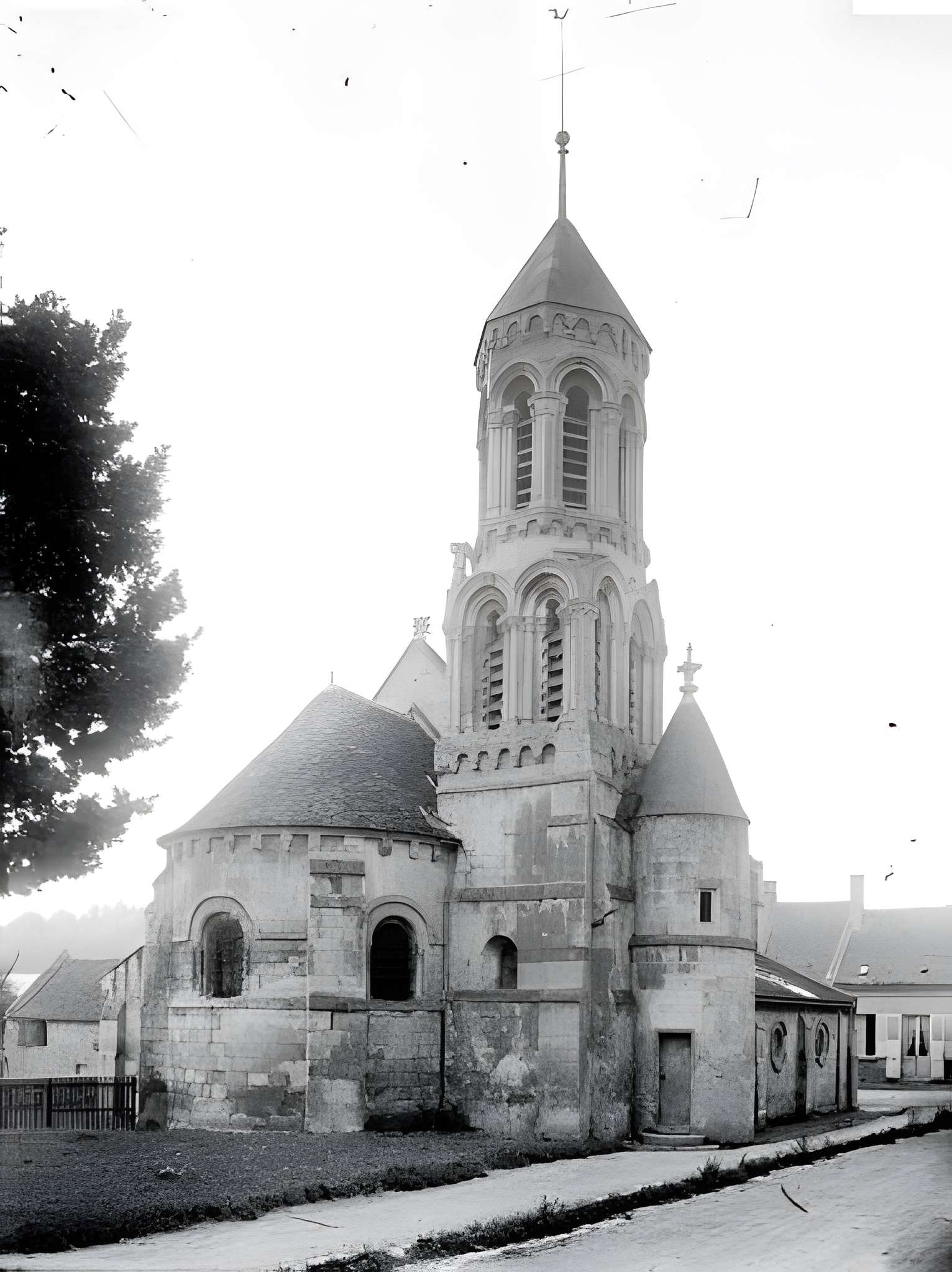 Église Saint-Éloi de Tracy-le-Val