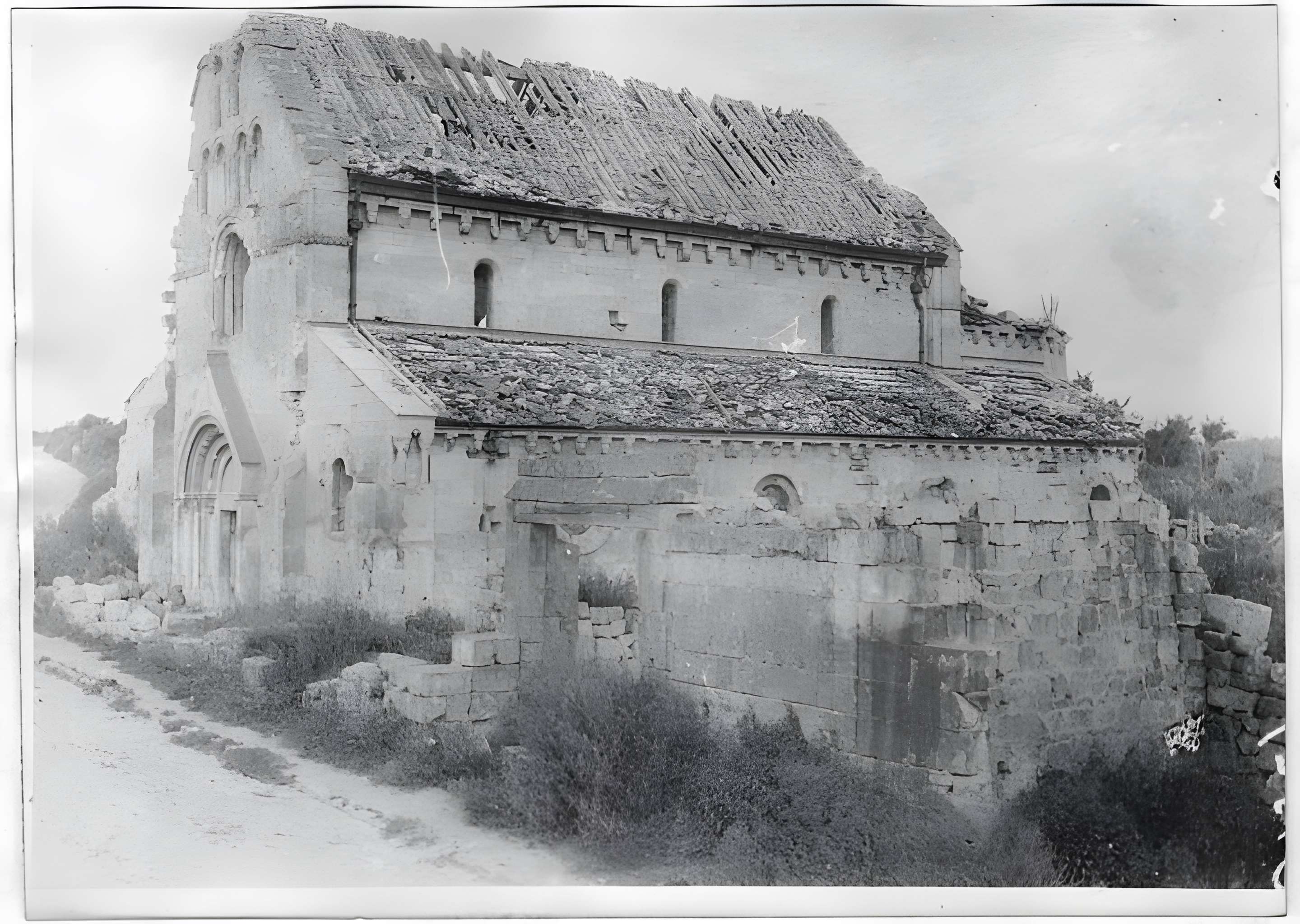 Église Saint-Éloi de Tracy-le-Val