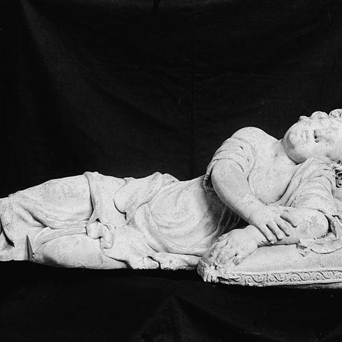 Photo de Église Sainte-Madeleine dAuvillars-sur-Saône