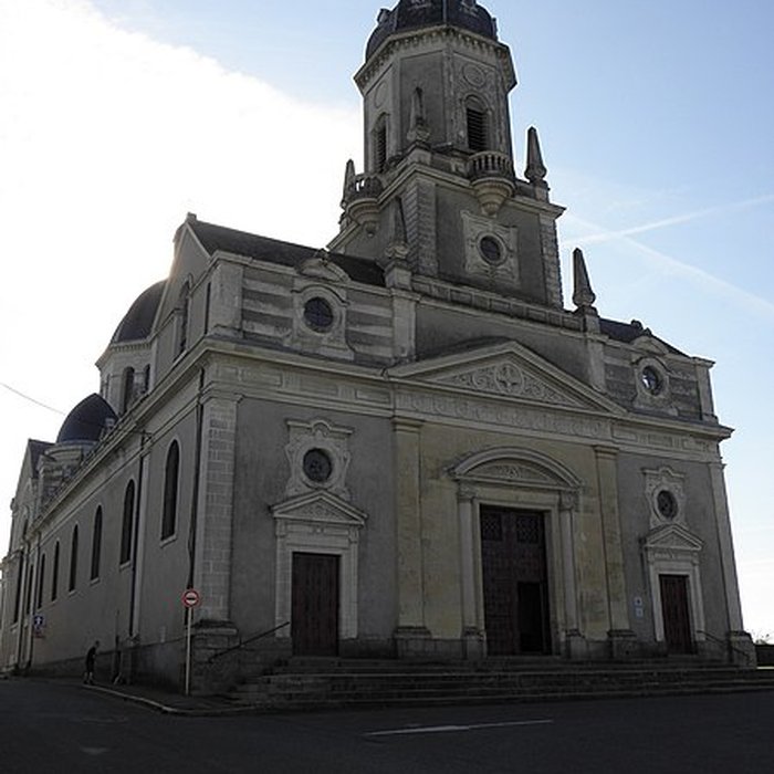 Photo de Église Sainte-Madeleine de Segré