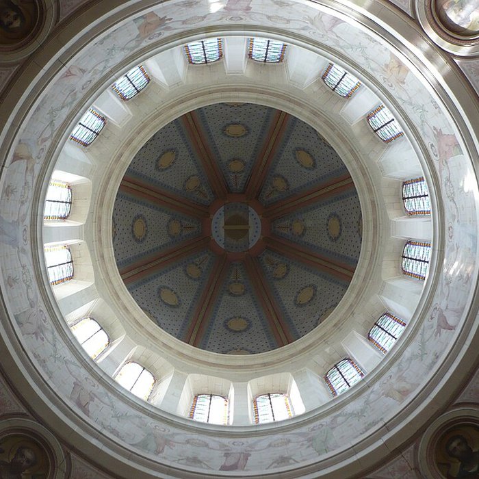 Photo de Église Sainte-Madeleine de Segré