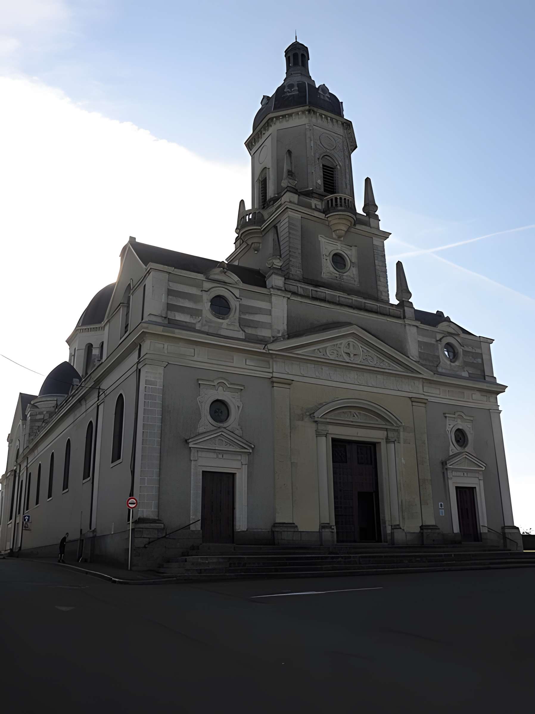 Église Sainte-Madeleine de Segré
