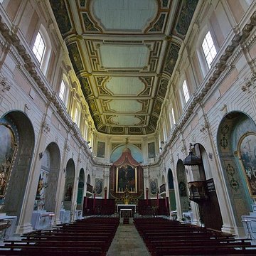 Église Sainte-Madeleine-de-lÎle de Martigues