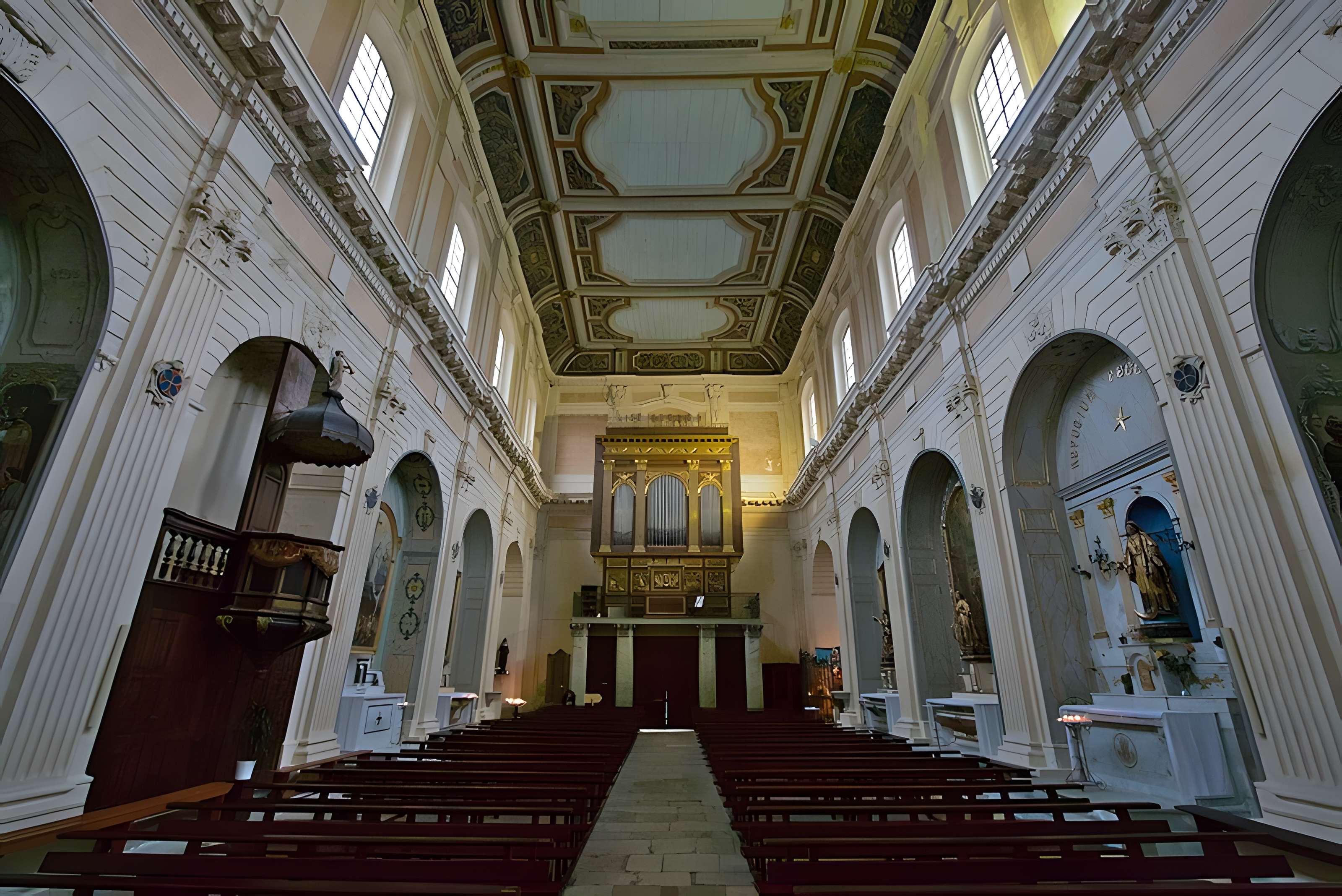 Église Sainte-Madeleine-de-l'Île de Martigues