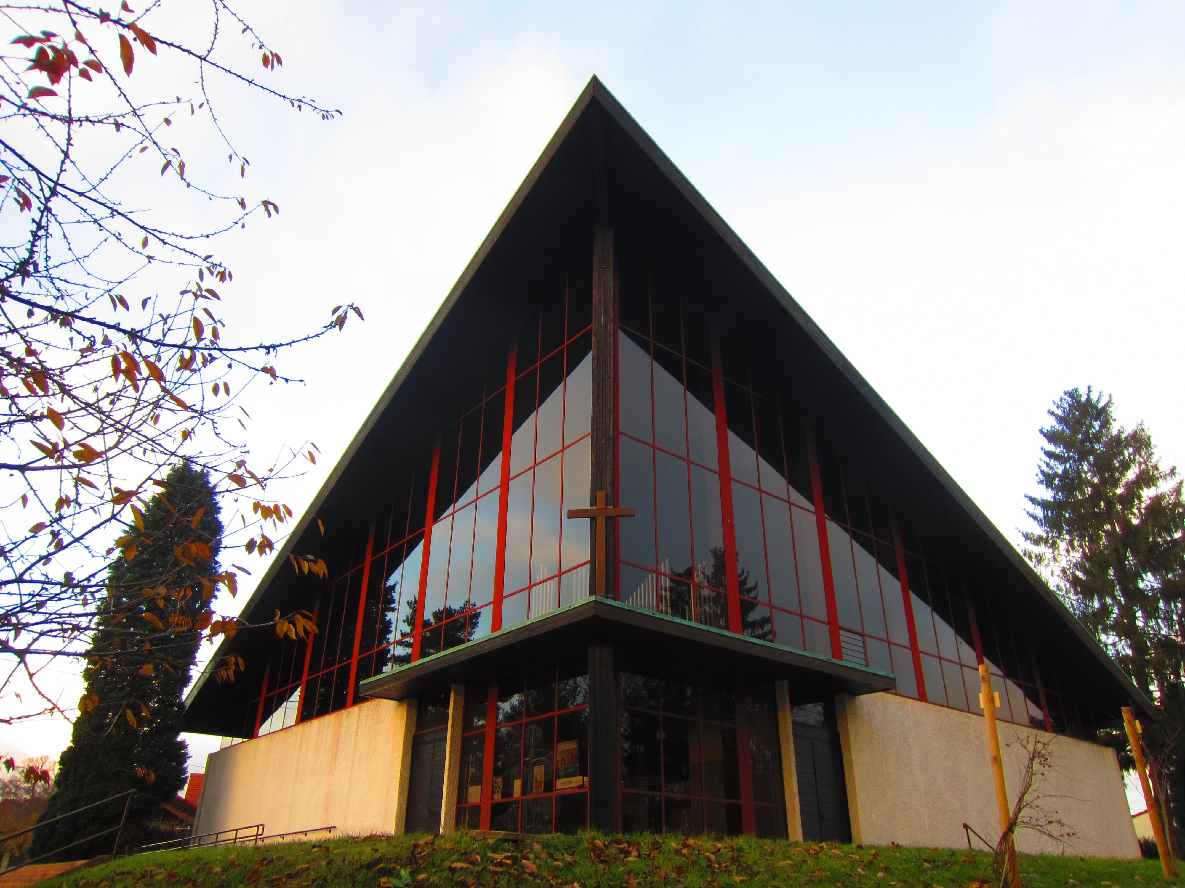 Photo de Kerk van Saint-Pie-X van Cité Émile Huchet