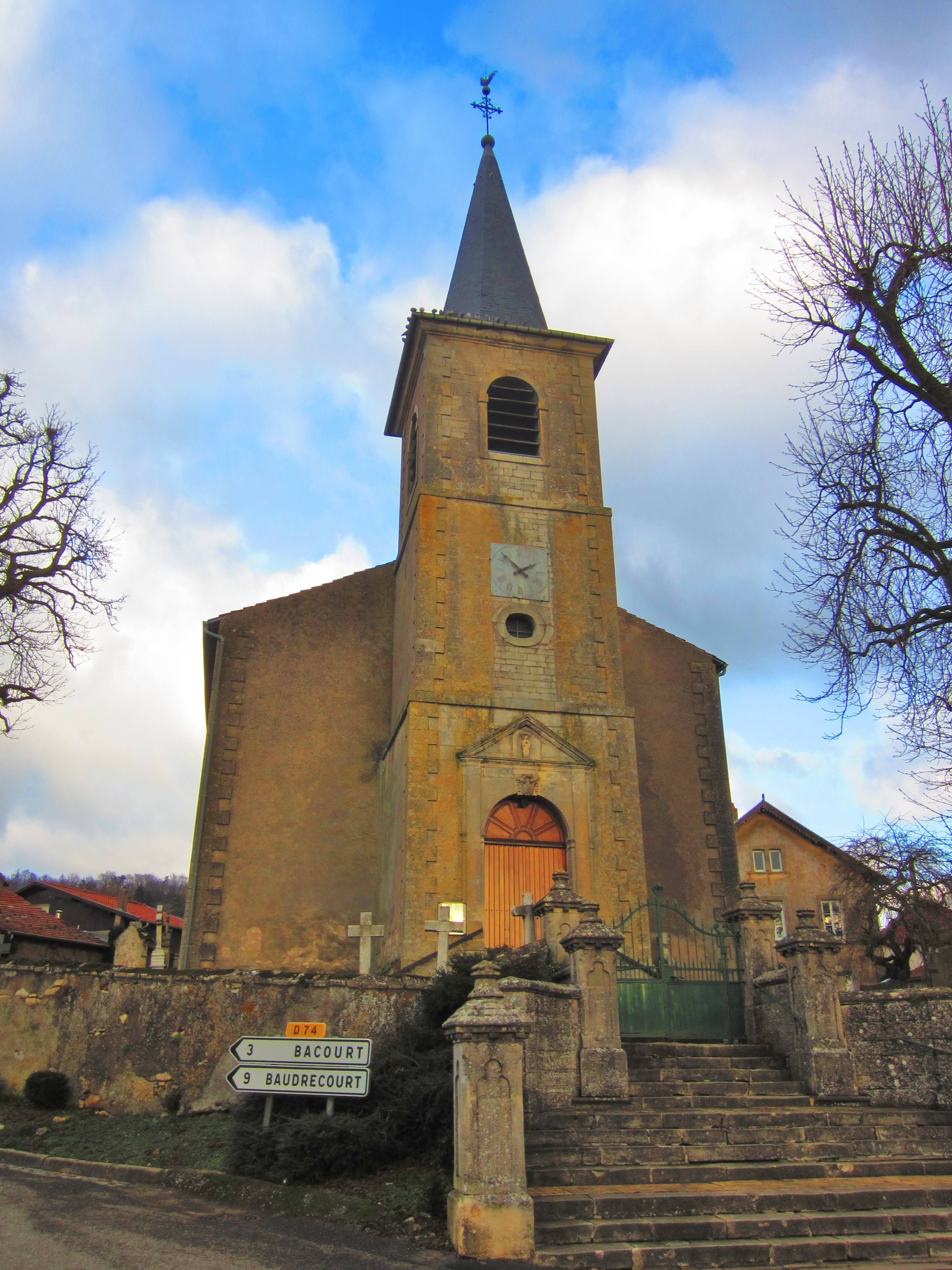 Photo de Saint-Médard Church of Tincry