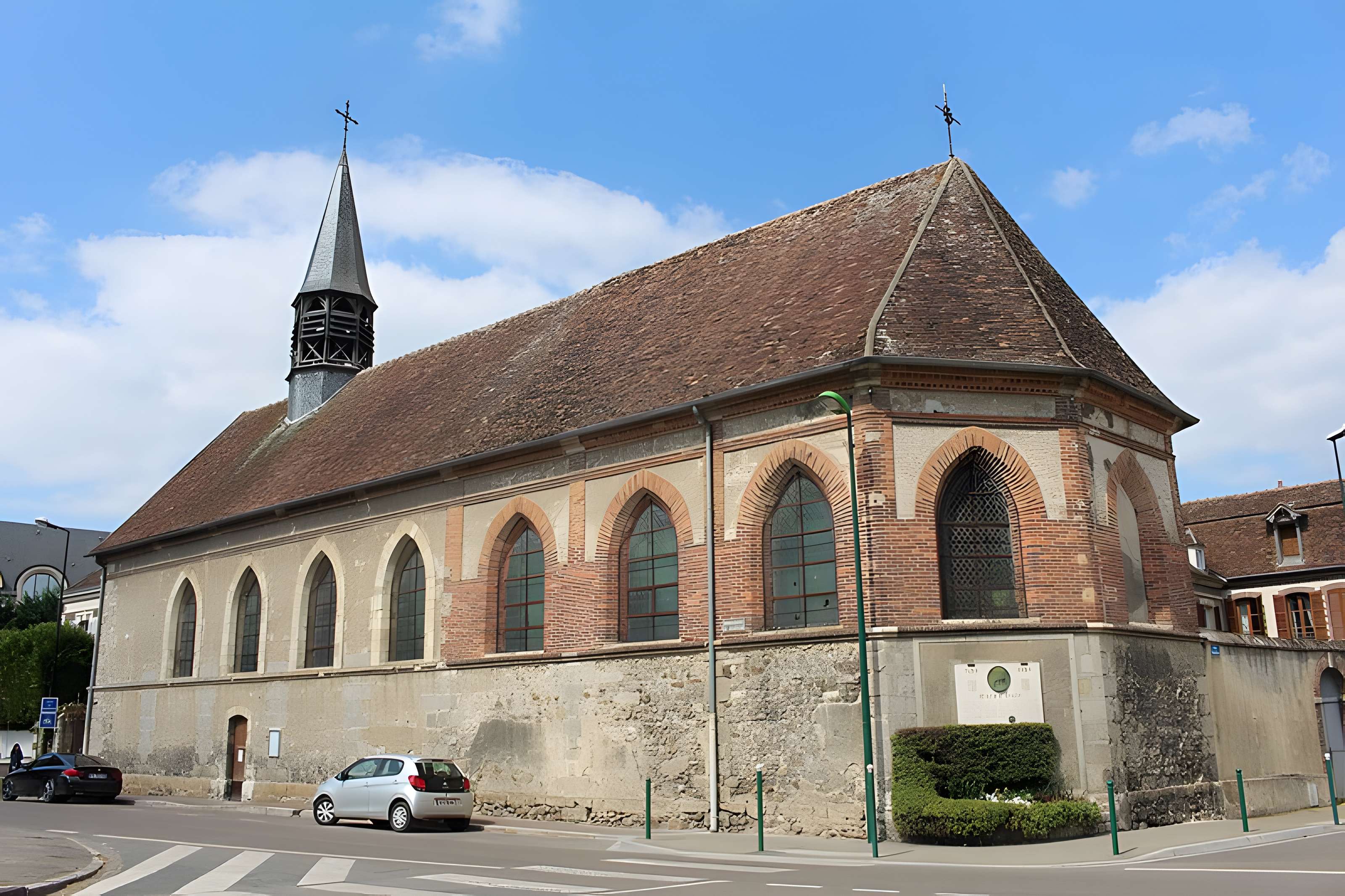 Église Sainte-Mathie de Sens