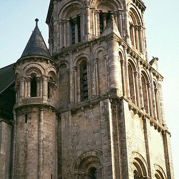 Photo de Église Sainte-Radegonde de Poitiers