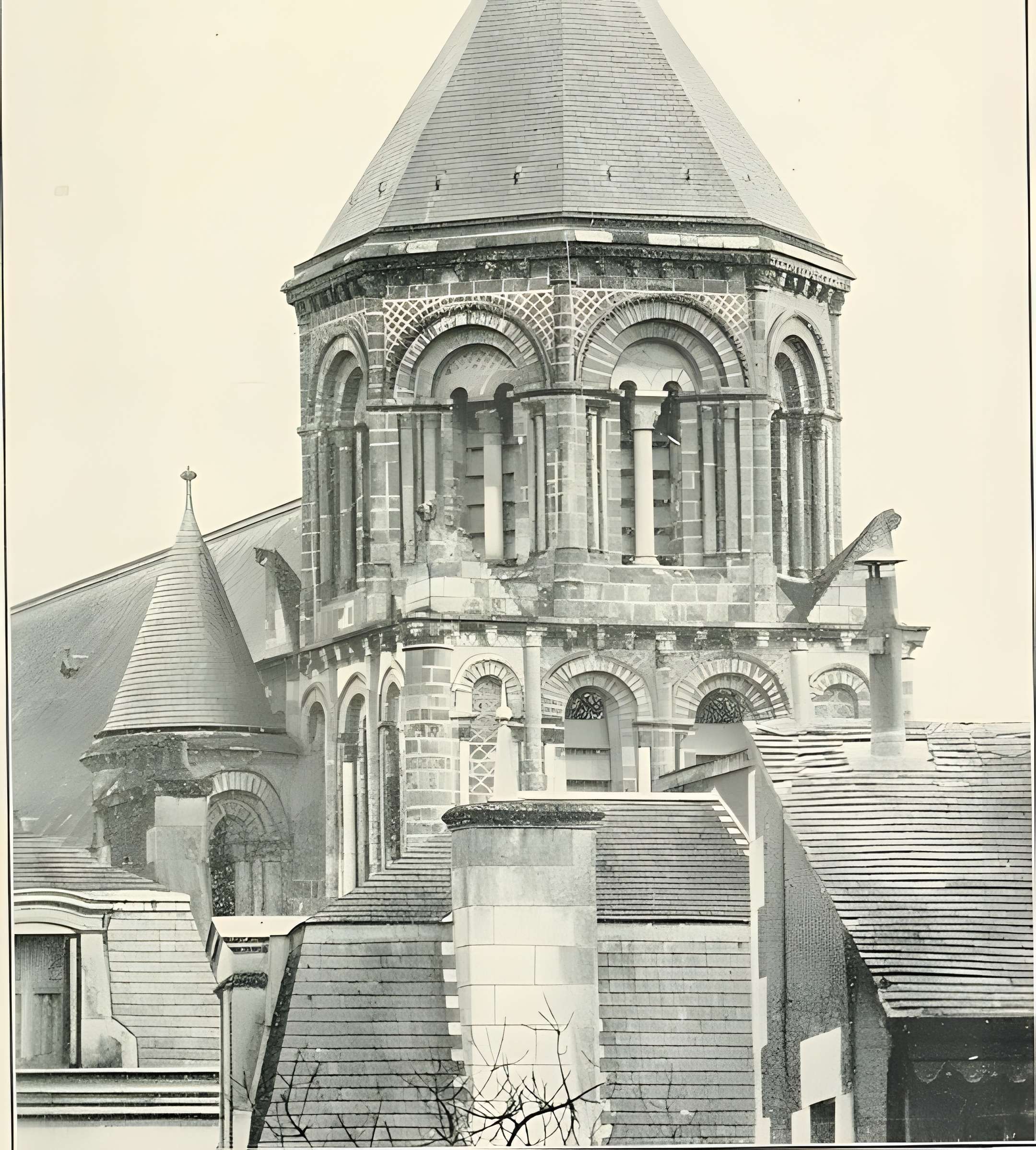 Église Sainte-Radegonde de Poitiers