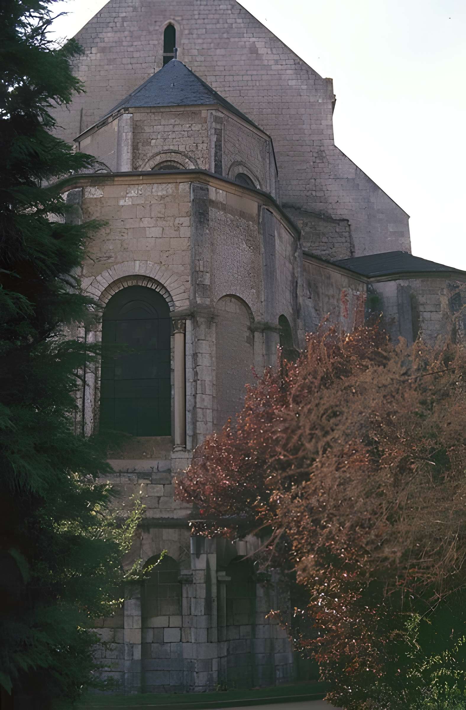 Église Sainte-Radegonde de Poitiers