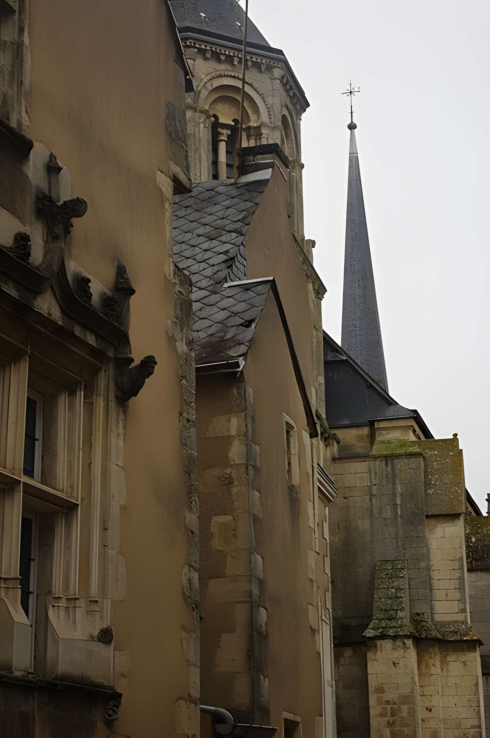 Église Sainte-Radegonde de Poitiers