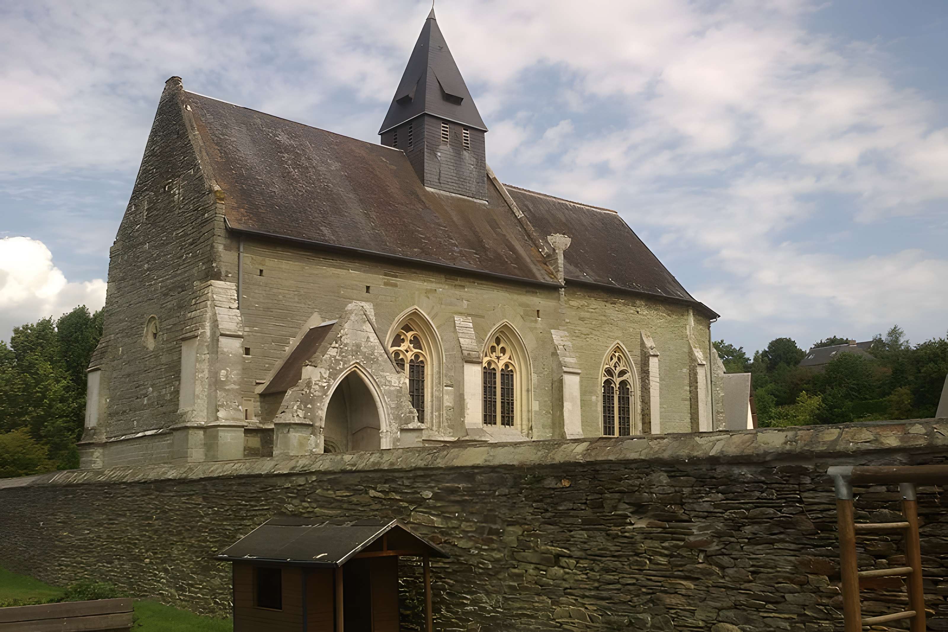 Église Sainte-Suzanne de Sainte-Suzanne-sur-Vire