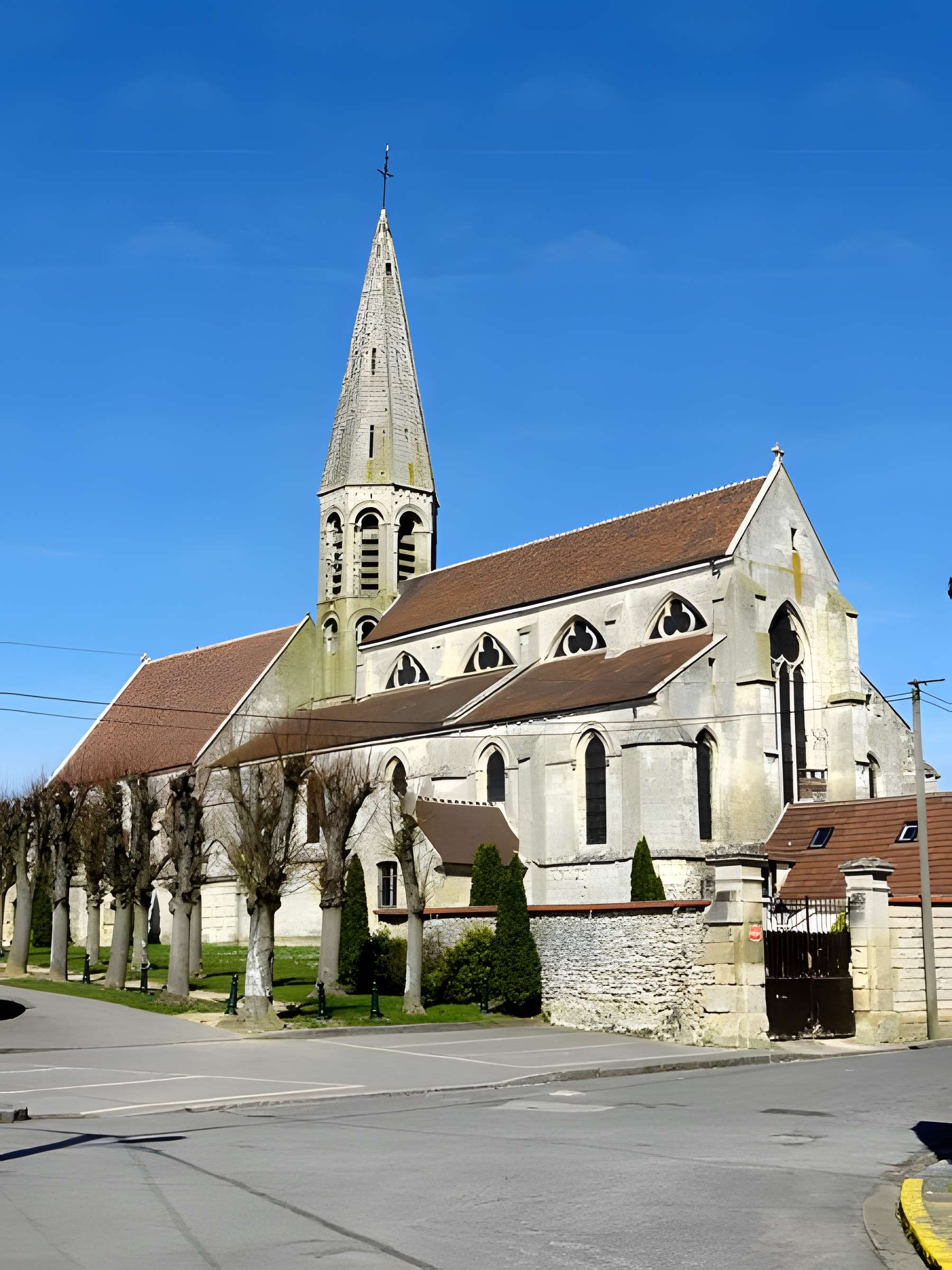 Église Saint-Étienne de Cambronne-lès-Clermont