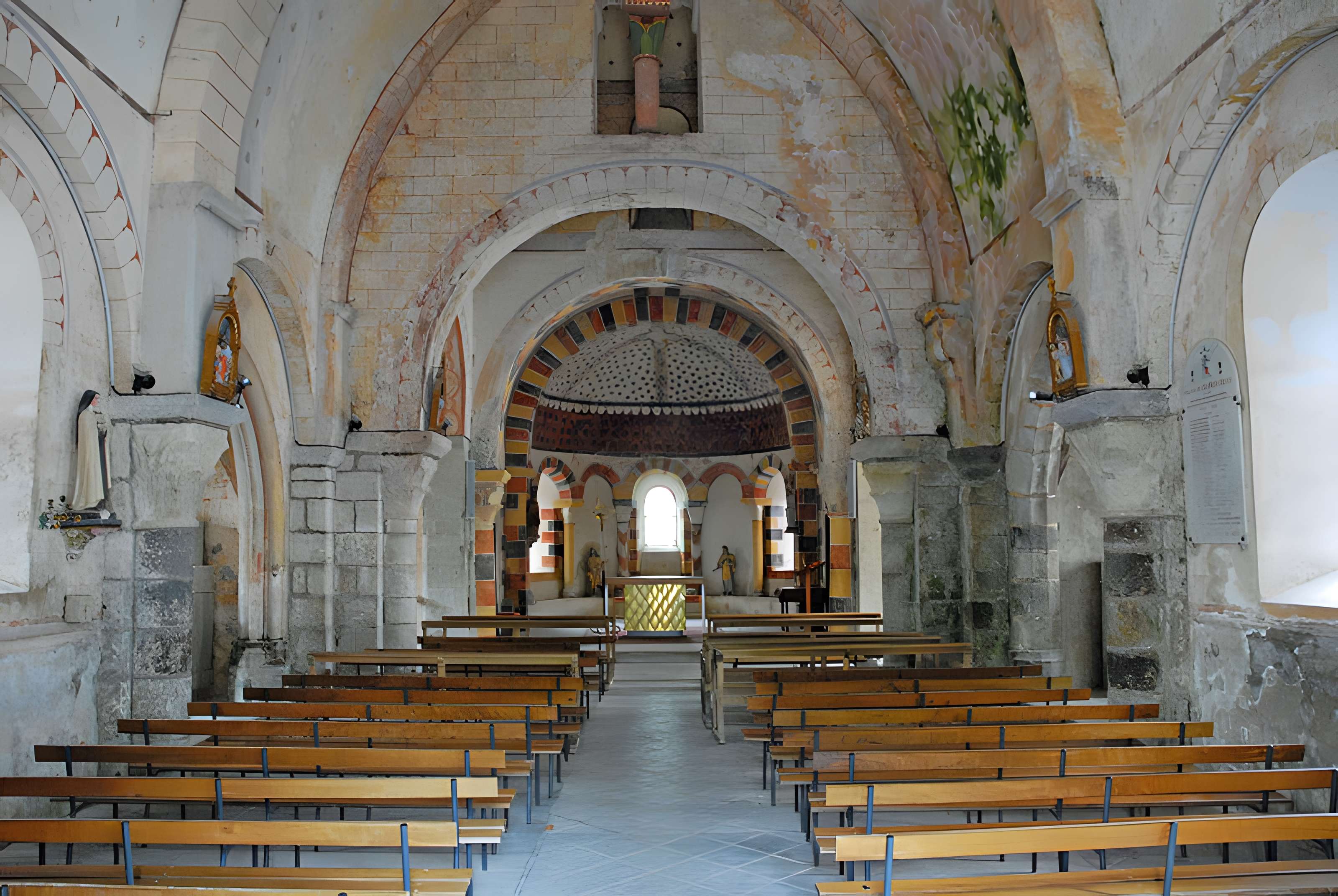 Église Saint-Étienne de Chambon-sur-Lac