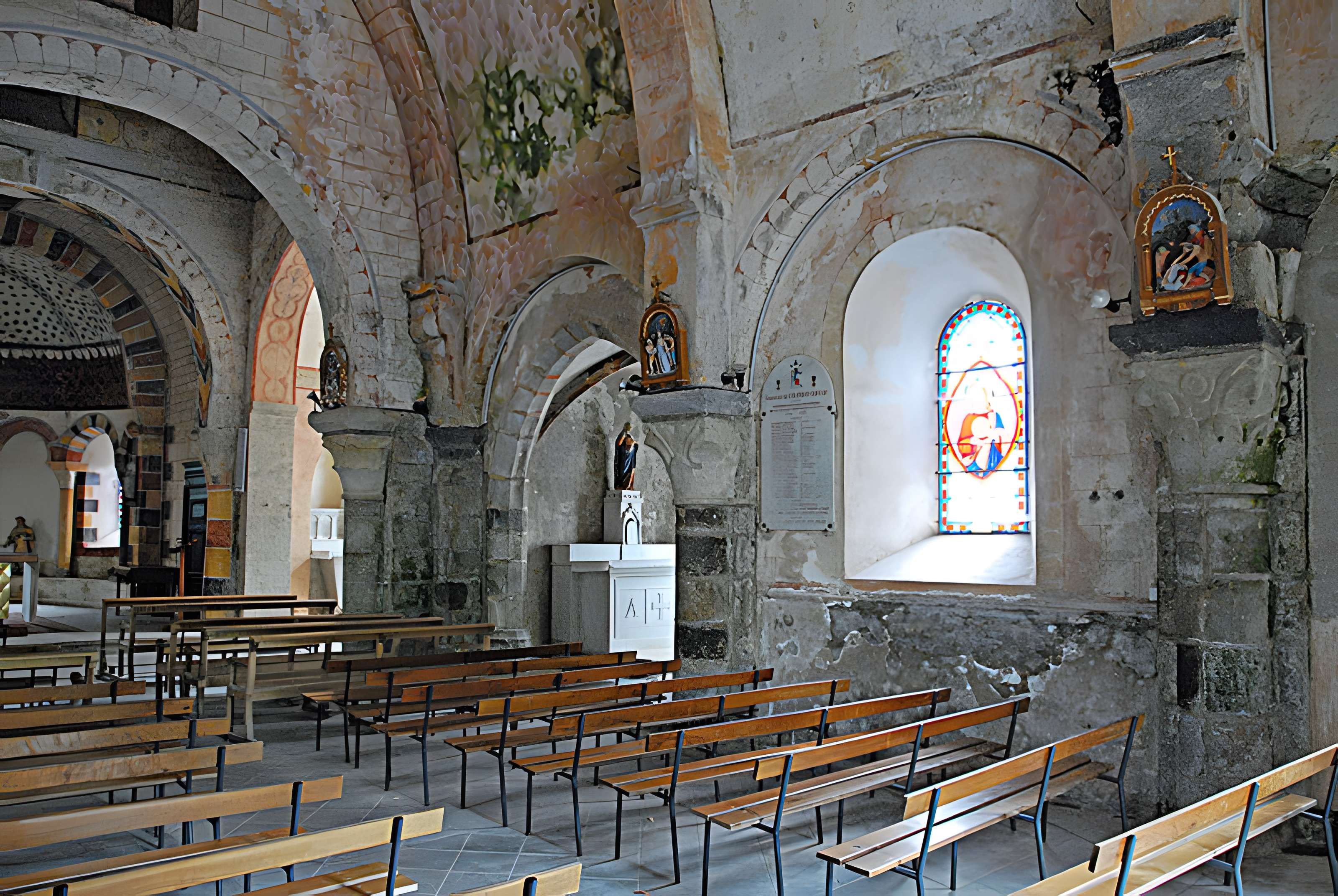 Église Saint-Étienne de Chambon-sur-Lac