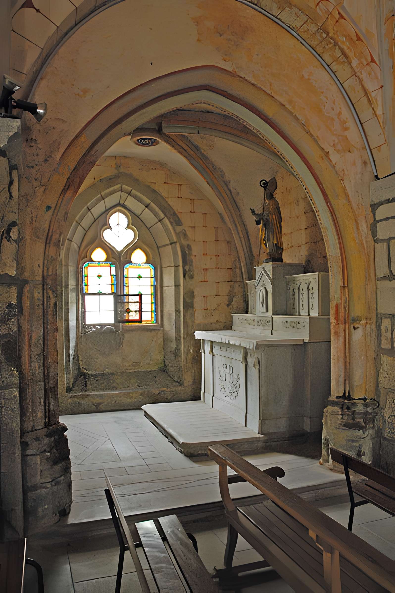 Église Saint-Étienne de Chambon-sur-Lac